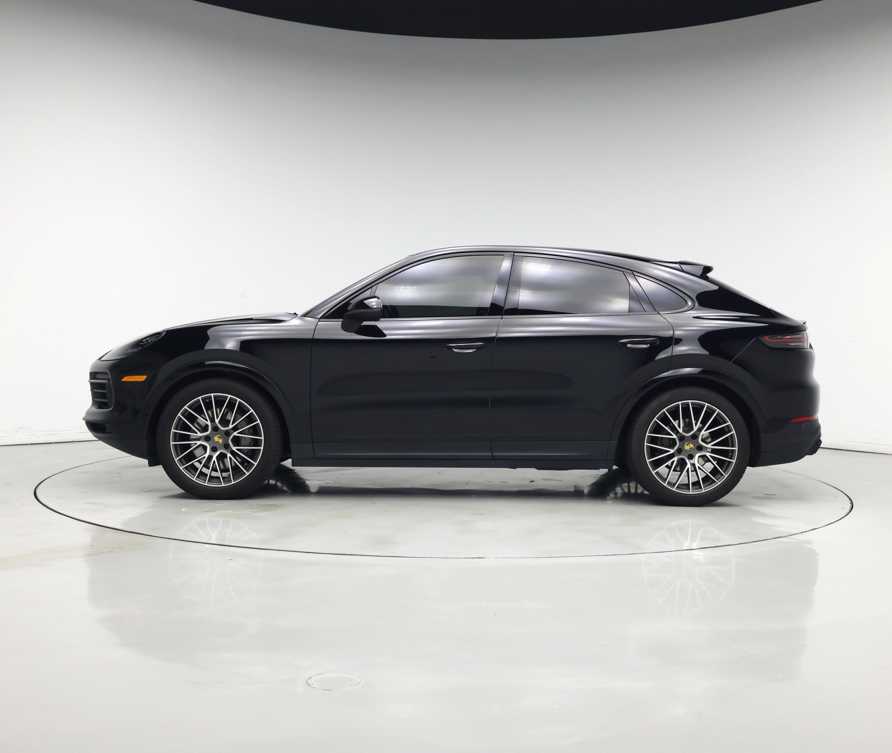 Thumbnail: 2020 Porsche Cayenne - 3