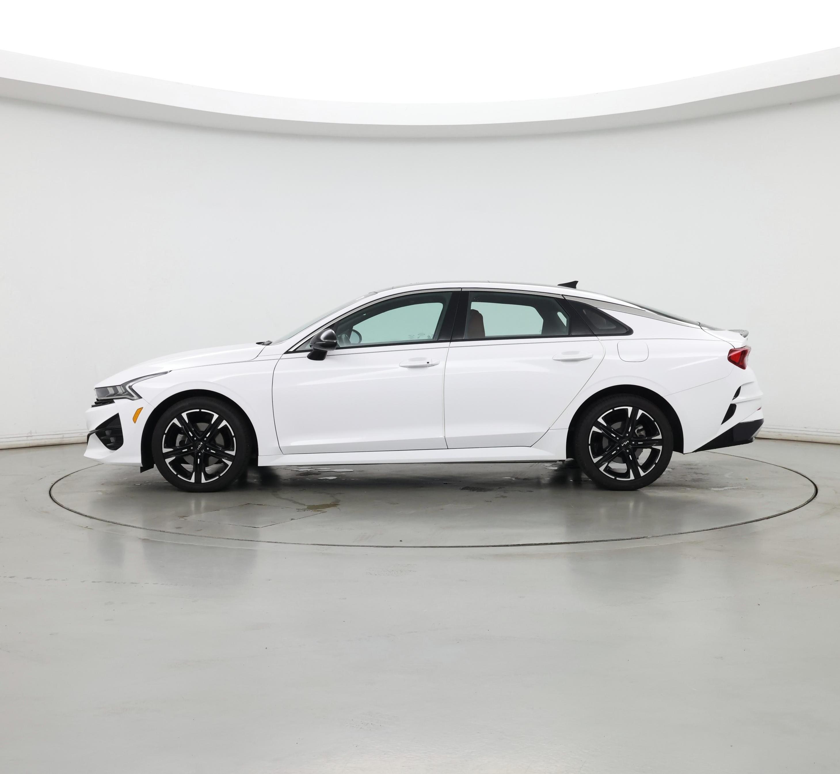 Thumbnail: 2022 Kia K5 - 3