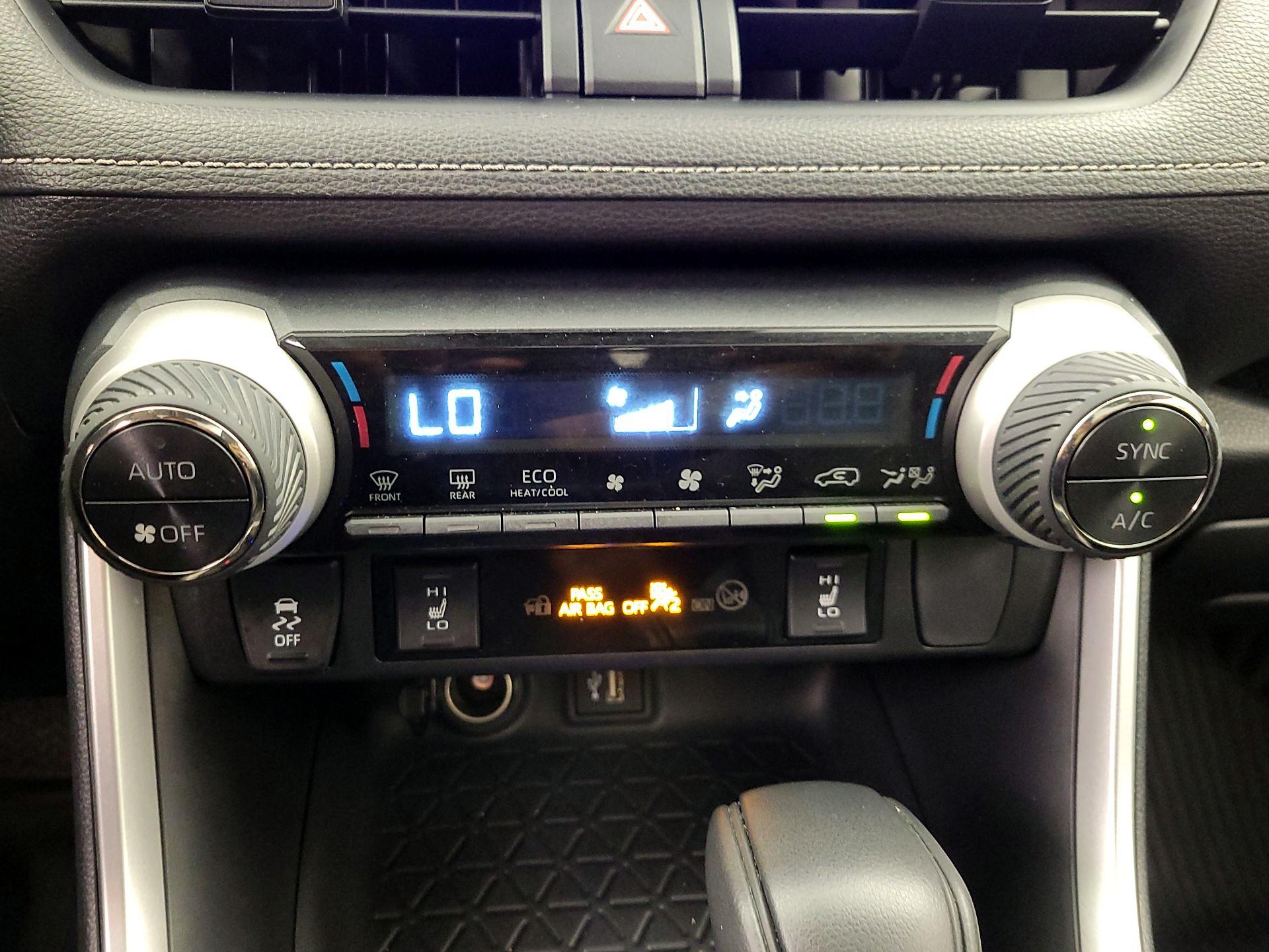 Thumbnail: 2024 Toyota RAV4 - 16