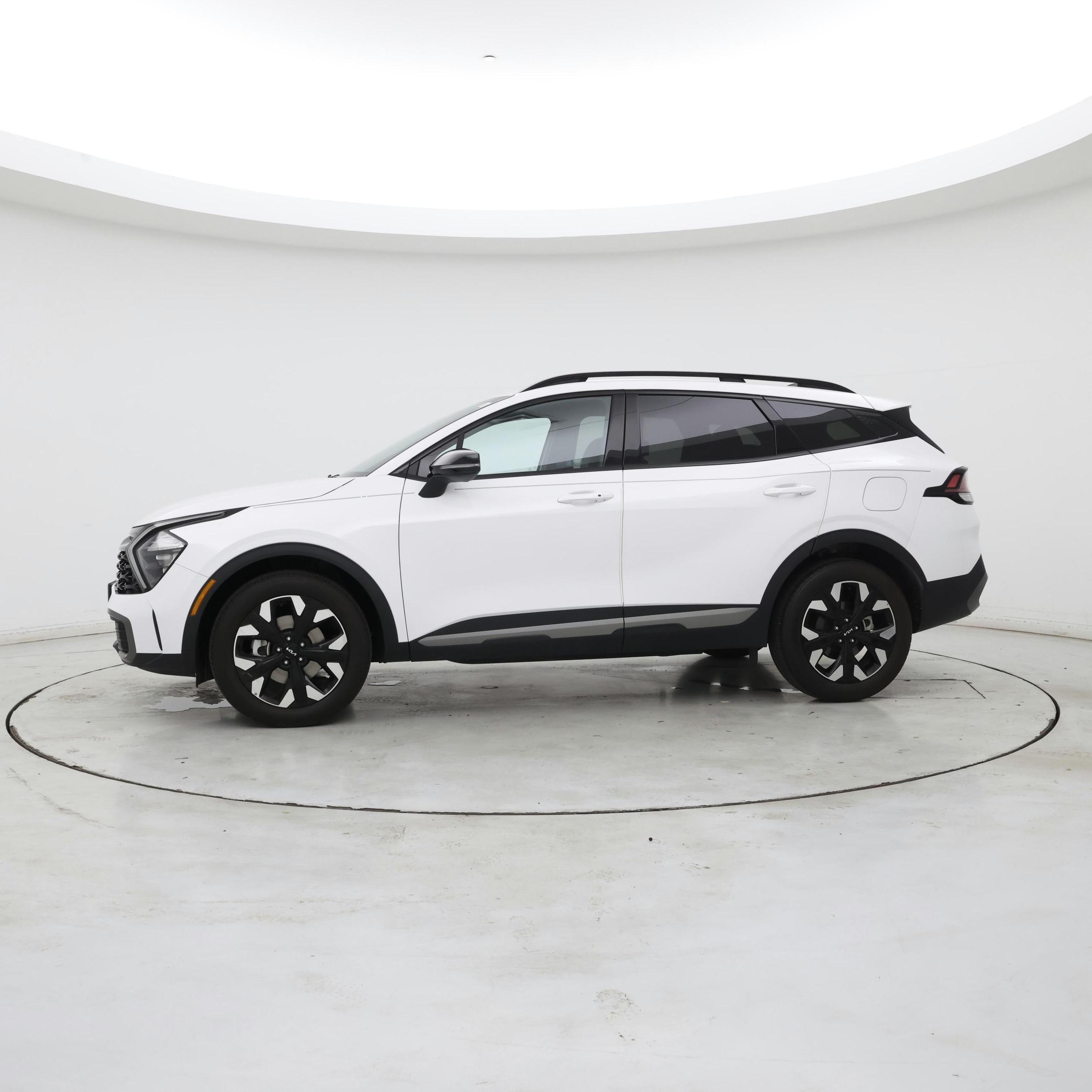 Thumbnail: 2023 Kia Sportage - 3