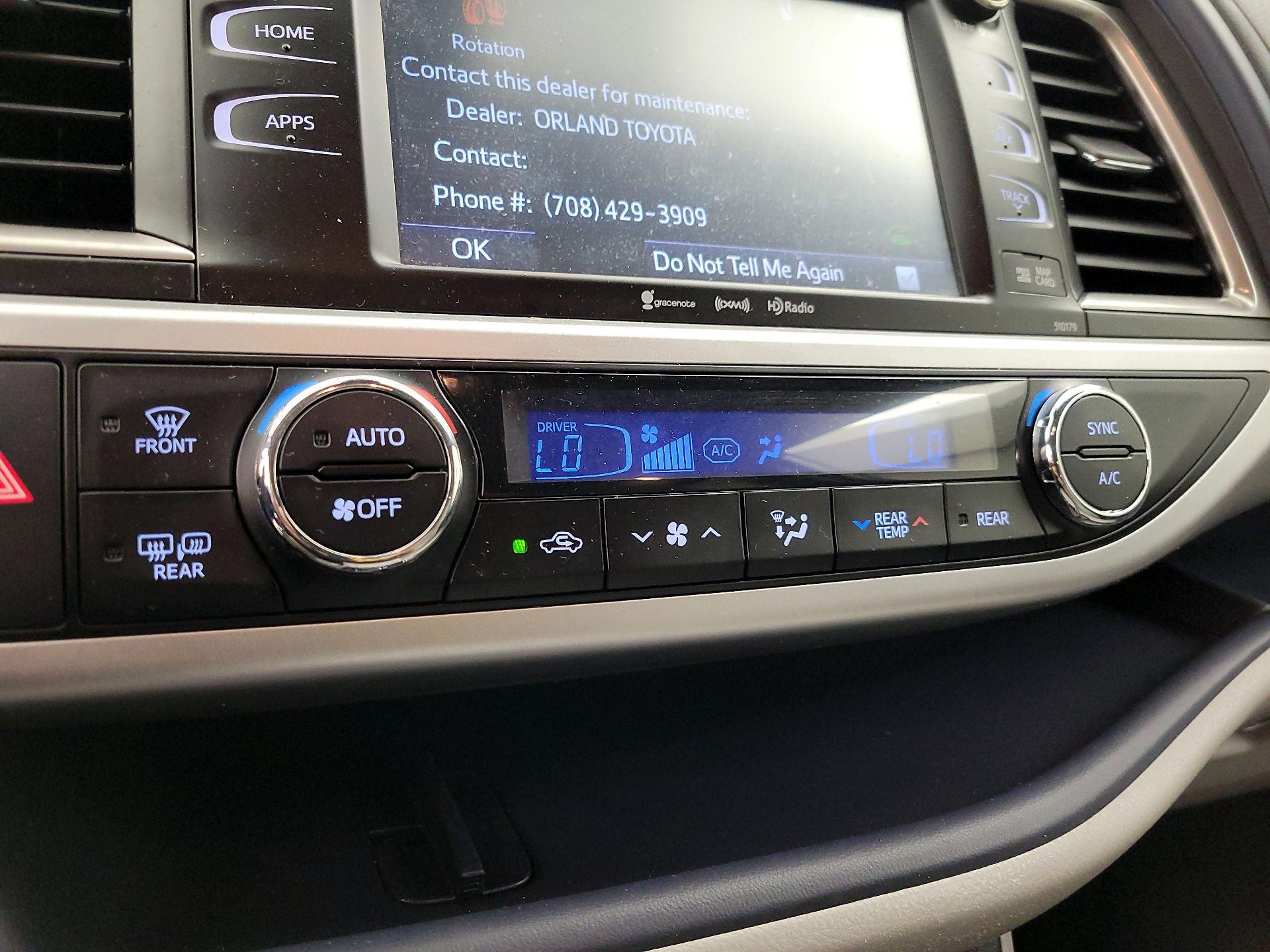 Thumbnail: 2018 Toyota Highlander - 16