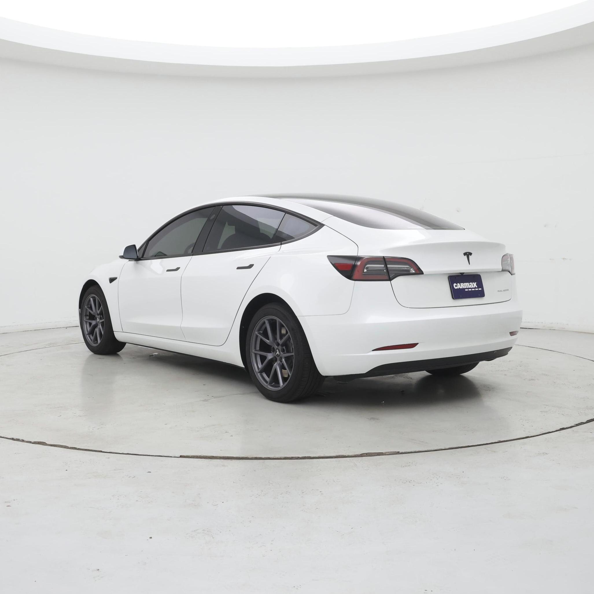 Thumbnail: 2023 Tesla Model 3 - 2