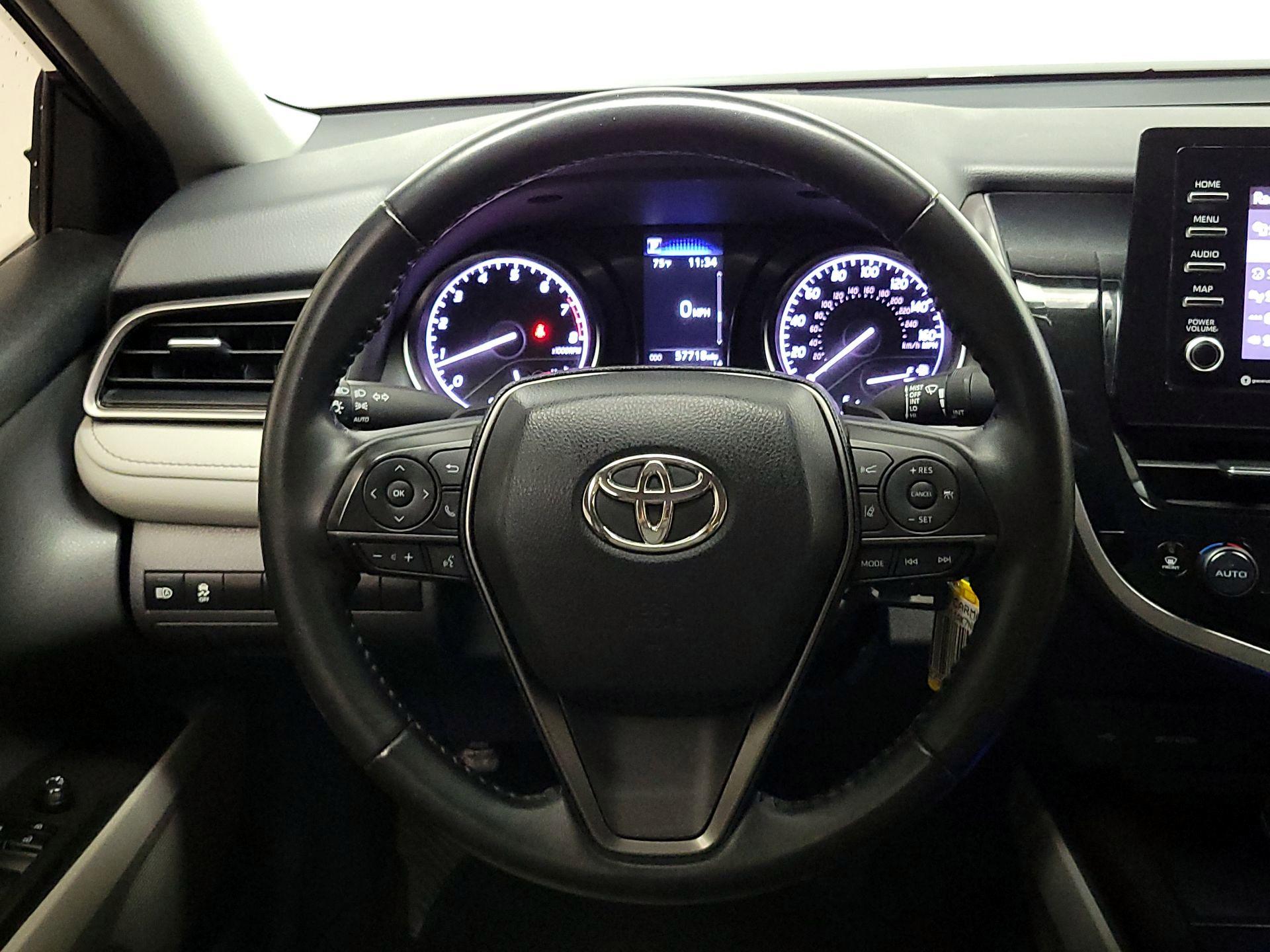 Thumbnail: 2022 Toyota Camry - 10