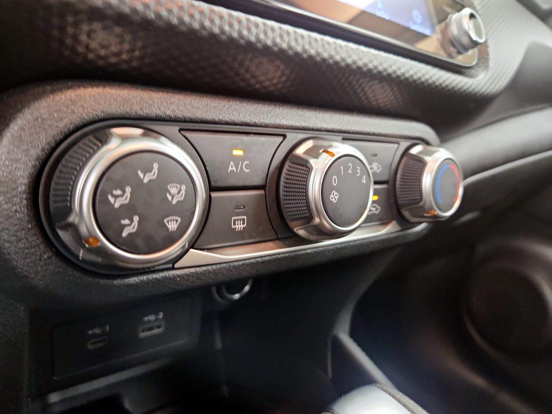 Thumbnail: 2024 Nissan Kicks - 15