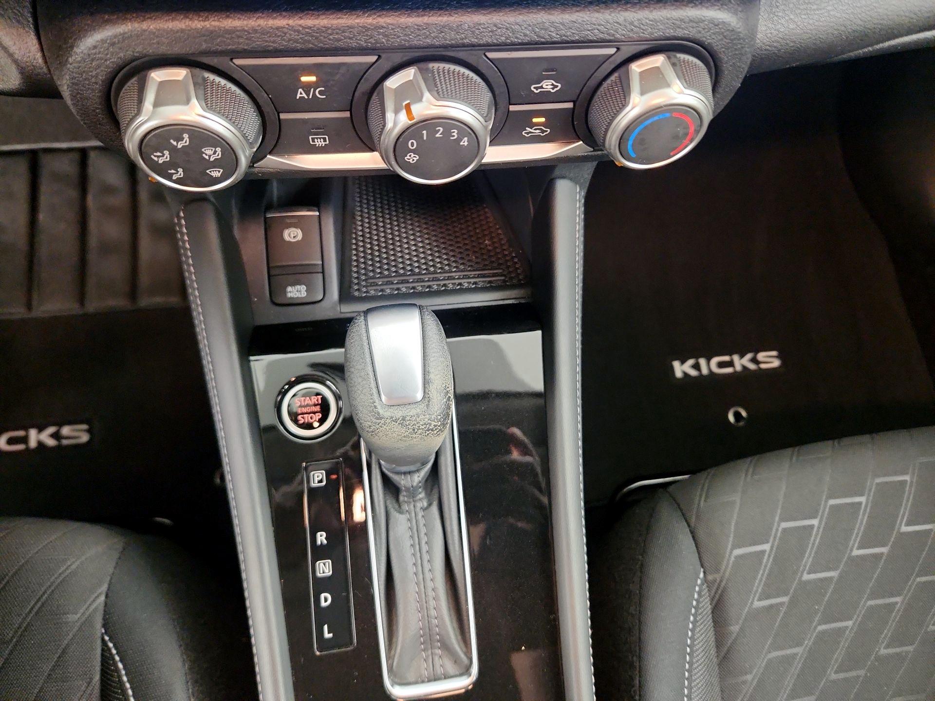 Thumbnail: 2024 Nissan Kicks - 16