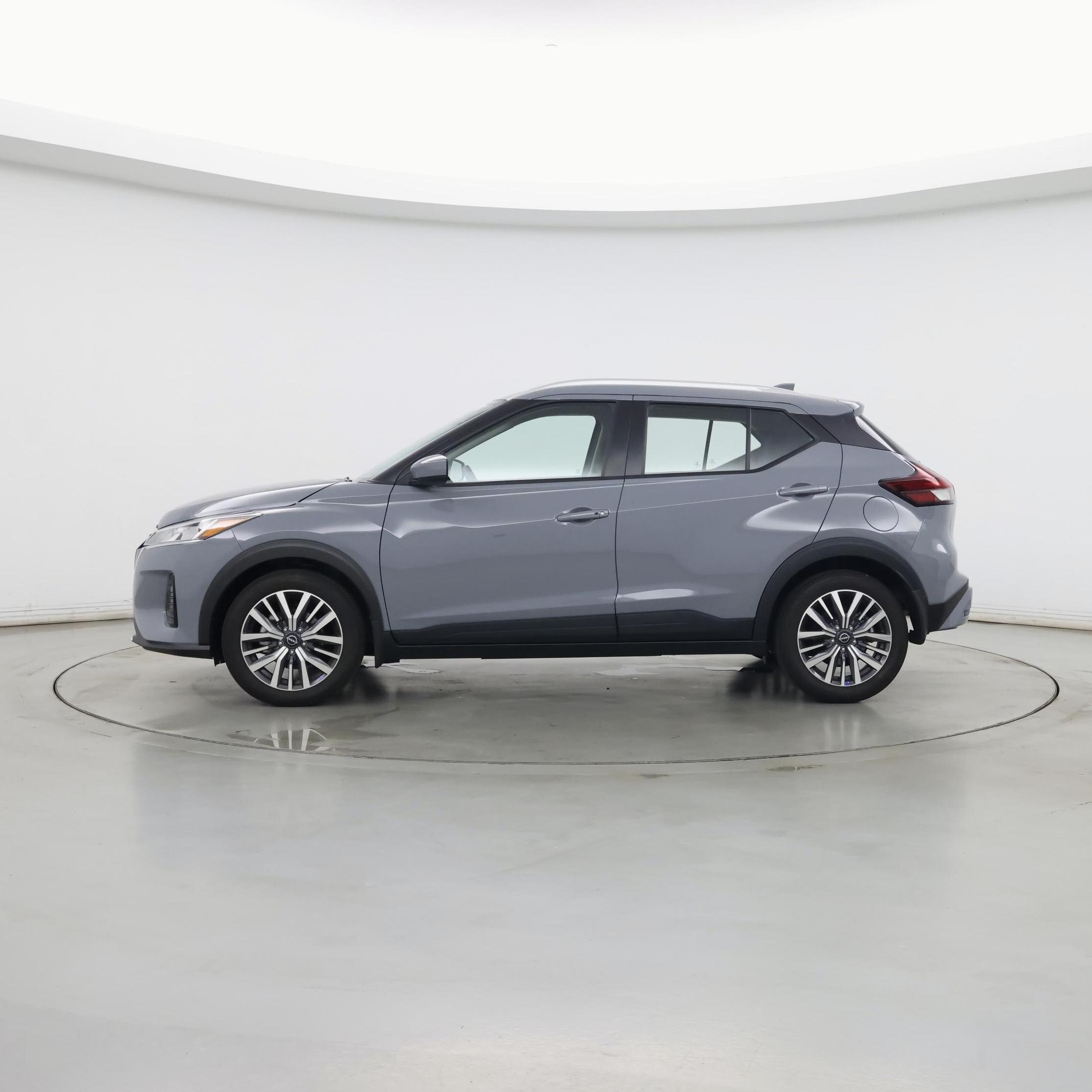 Thumbnail: 2024 Nissan Kicks - 3