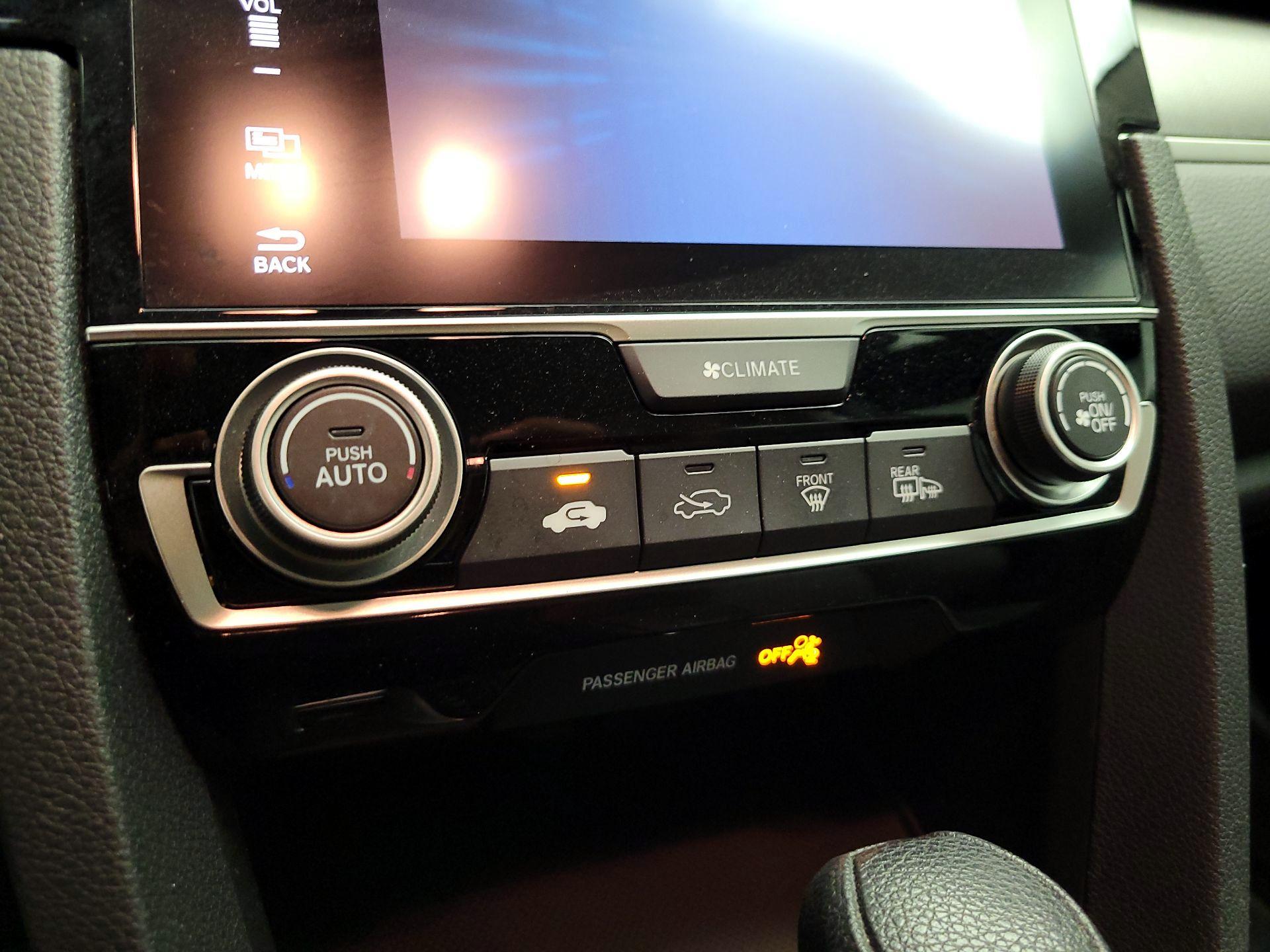 Thumbnail: 2016 Honda Civic - 16