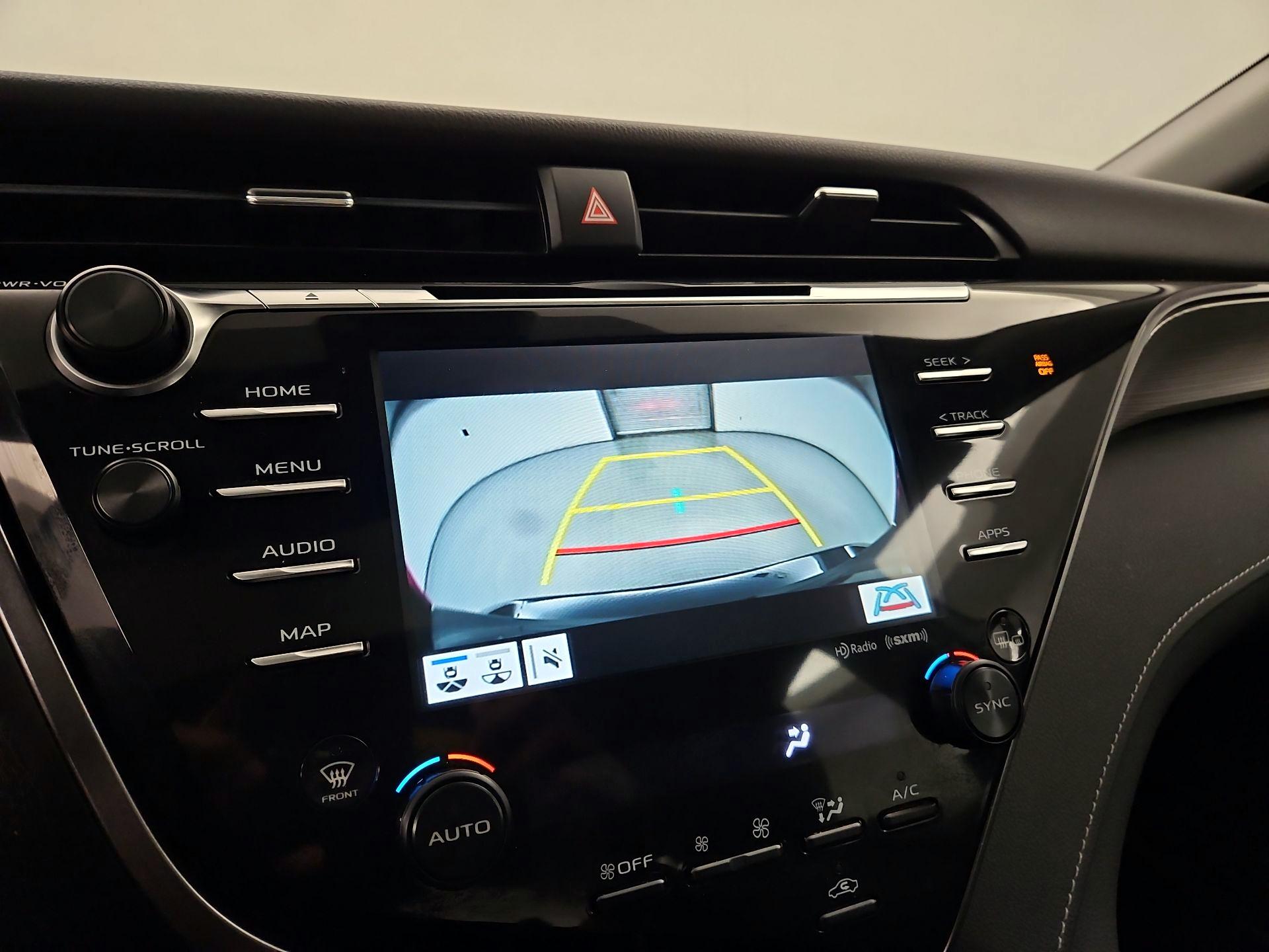 Thumbnail: 2019 Toyota Camry - 14