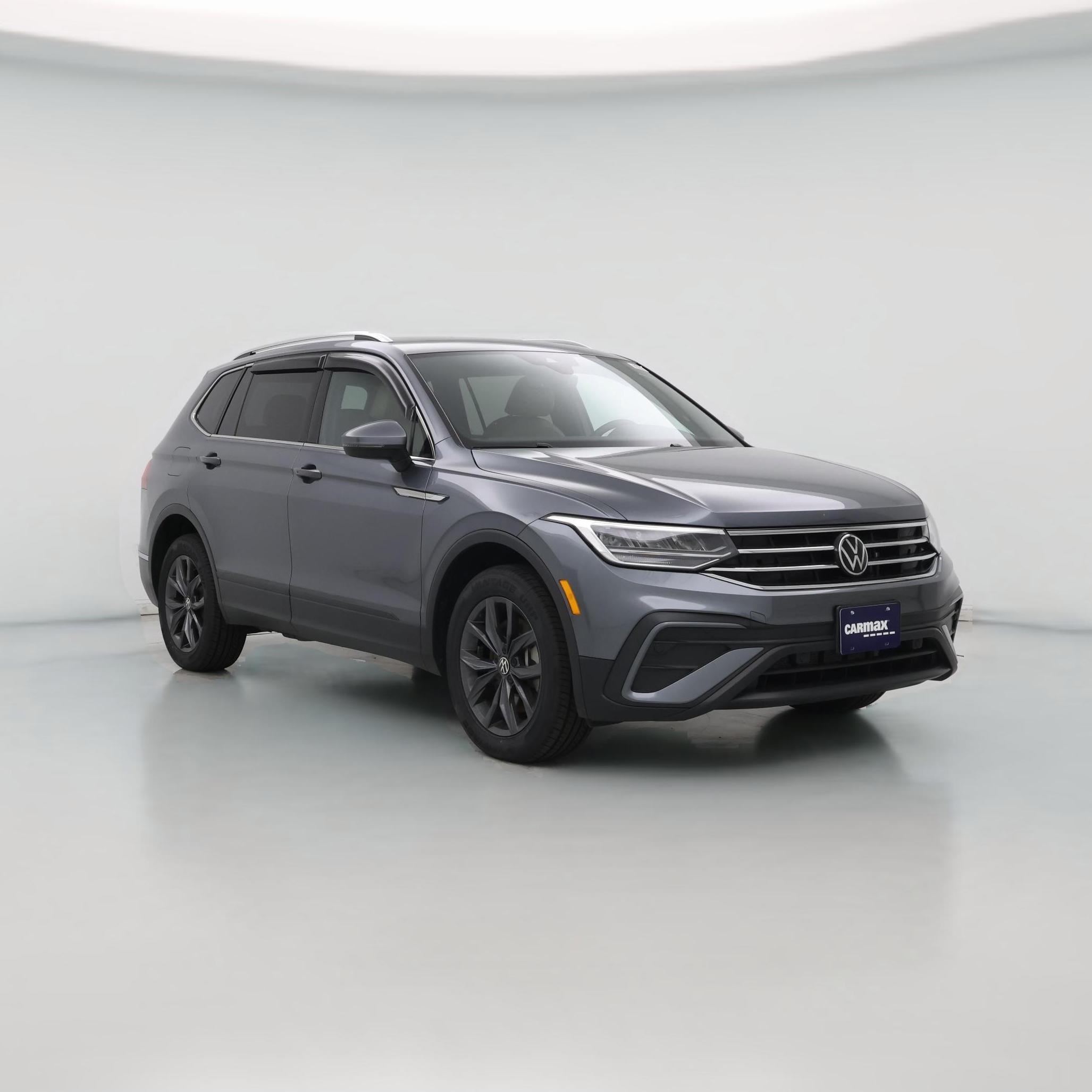 Thumbnail: 2022 Volkswagen Tiguan - 1