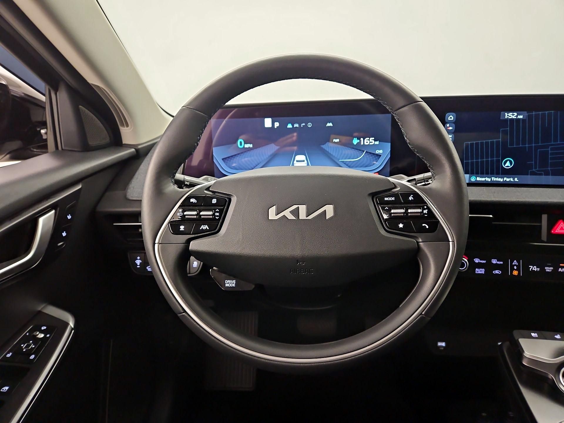 Thumbnail: 2023 Kia EV6 - 10