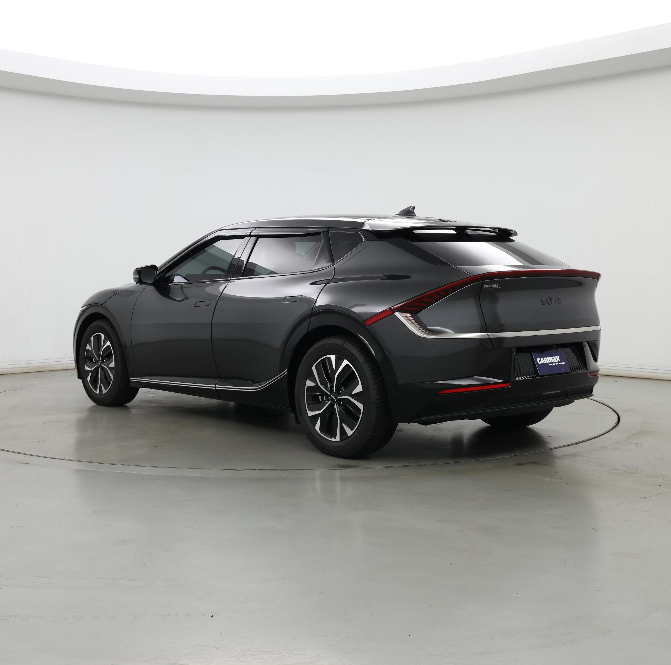 Thumbnail: 2023 Kia EV6 - 2