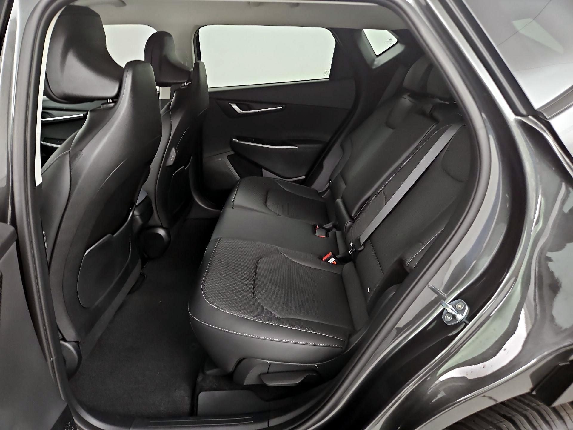 Thumbnail: 2023 Kia EV6 - 20