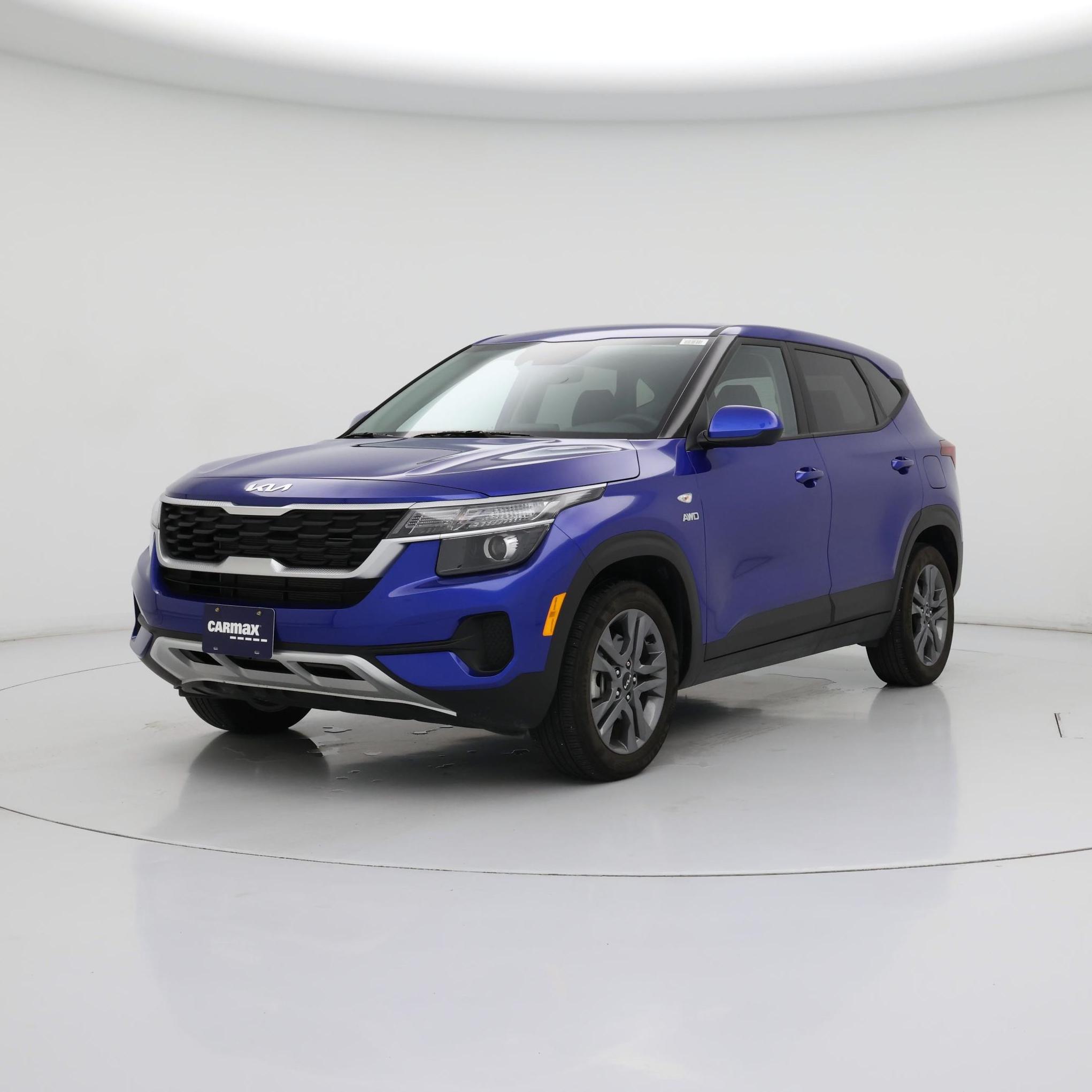 Thumbnail: 2023 Kia Seltos - 4