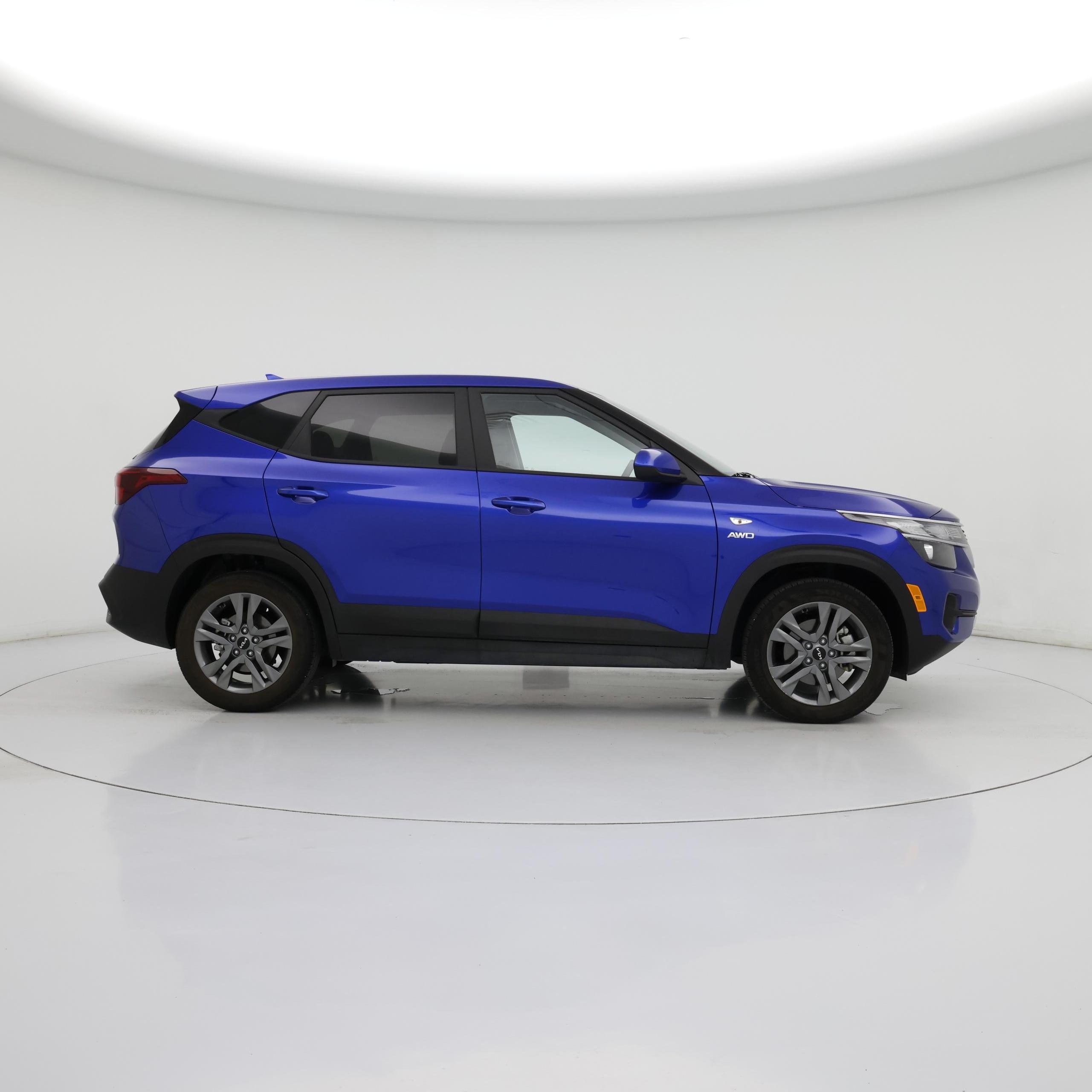 Thumbnail: 2023 Kia Seltos - 7