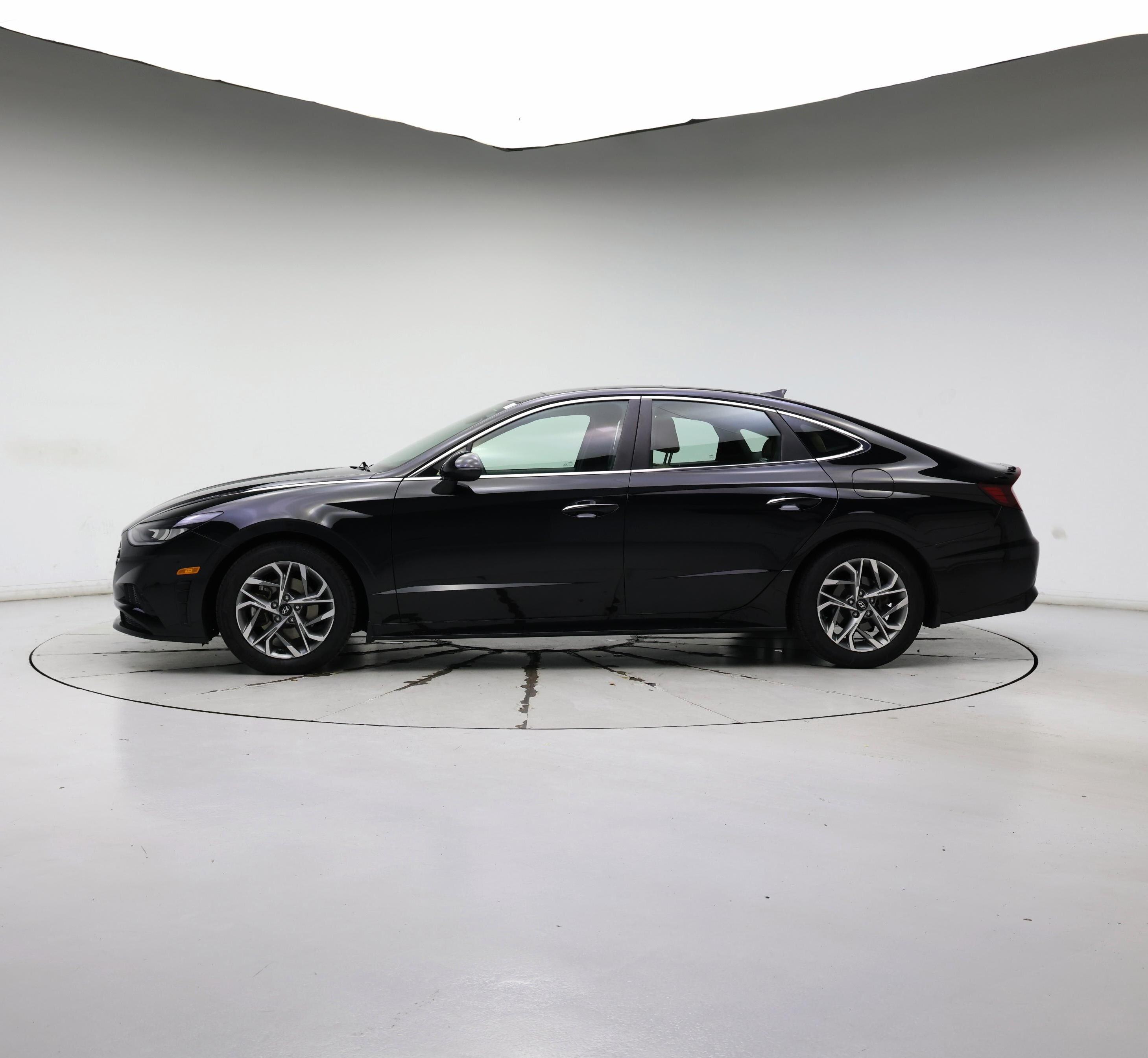 Thumbnail: 2020 Hyundai Sonata - 3