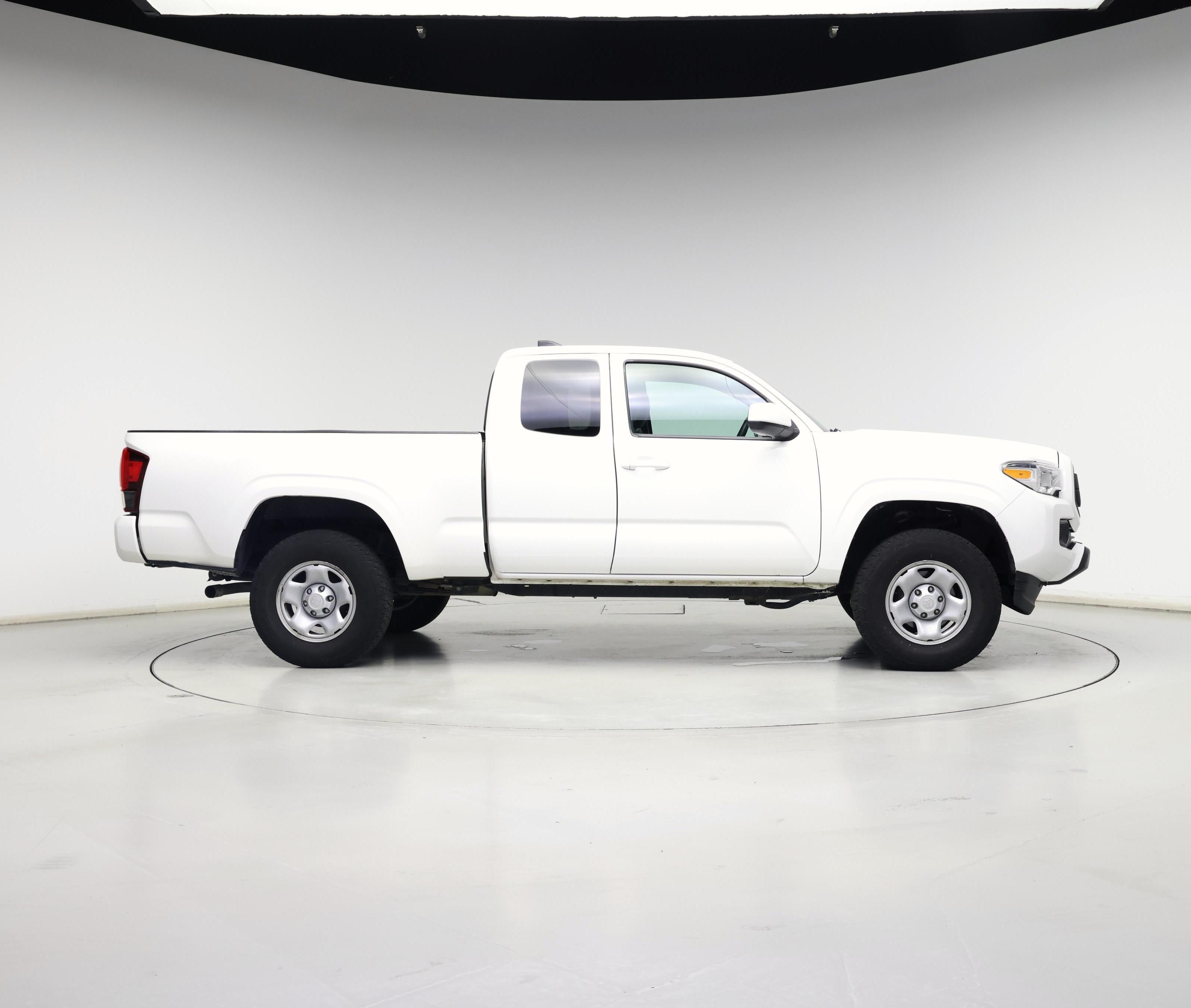Thumbnail: 2021 Toyota Tacoma - 7