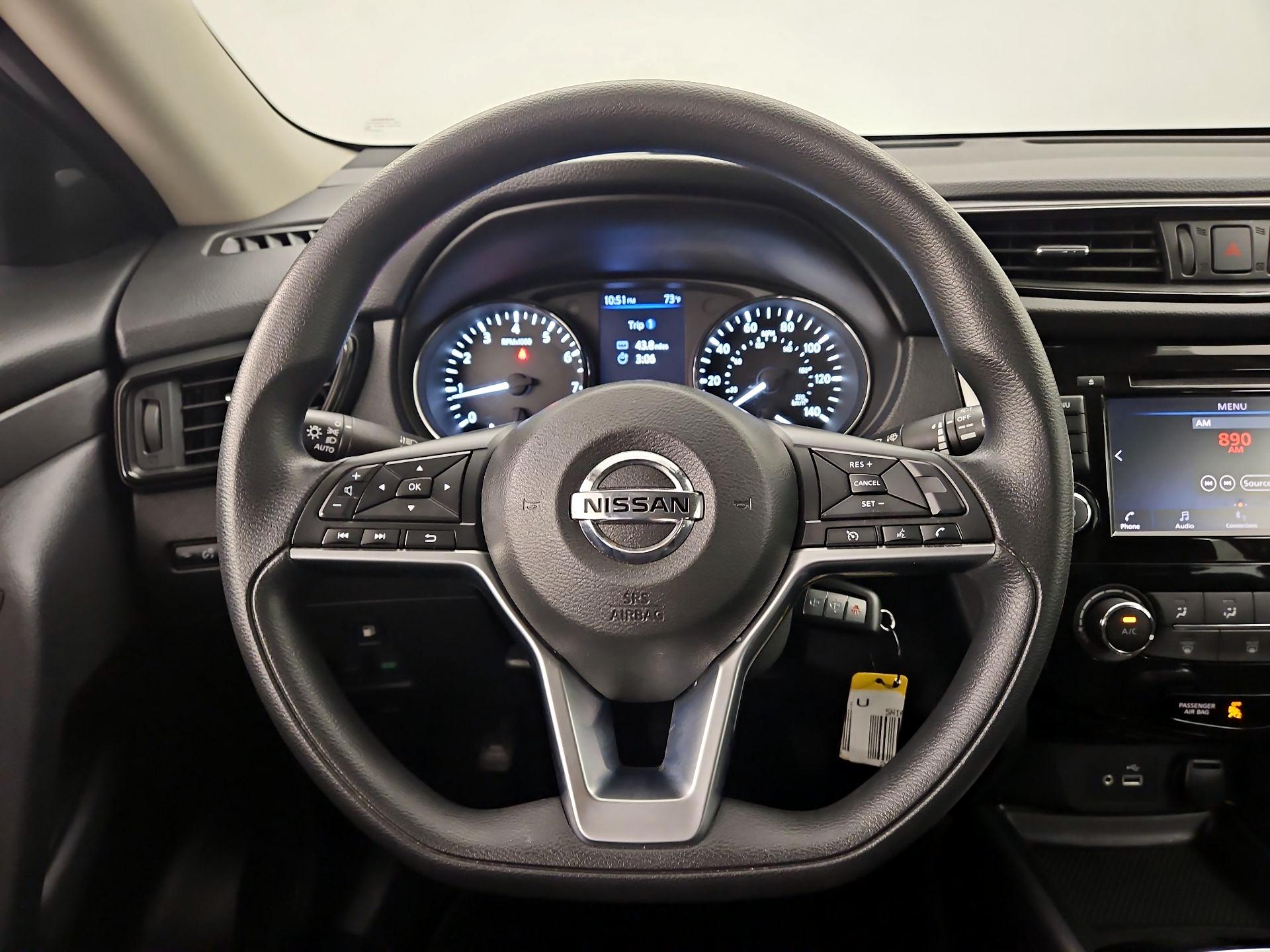 Thumbnail: 2020 Nissan Rogue - 10