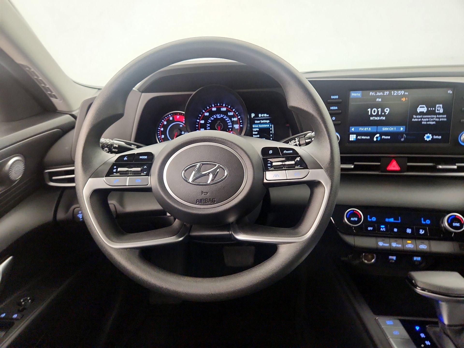 Thumbnail: 2023 Hyundai Elantra - 10