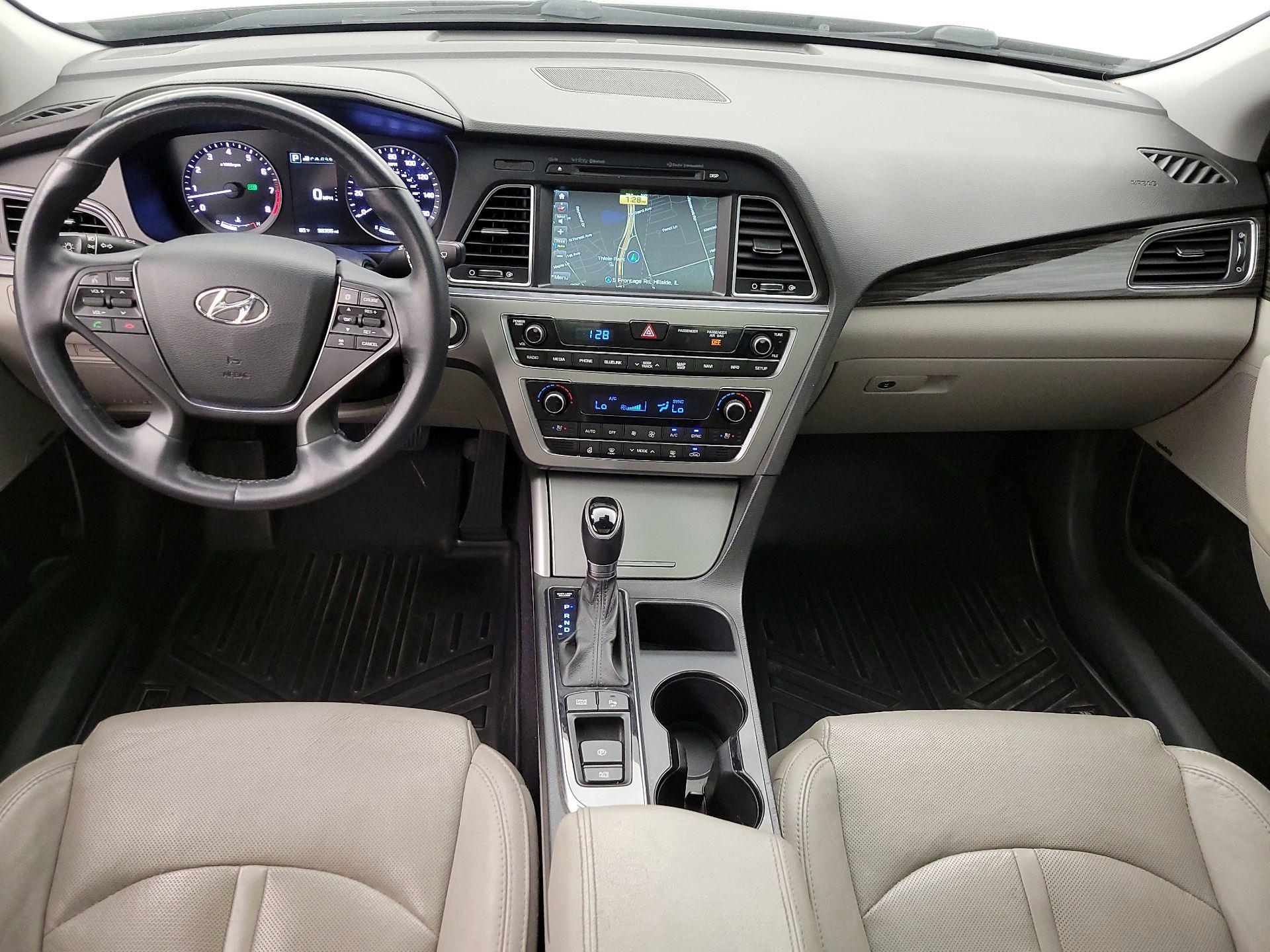Thumbnail: 2015 Hyundai Sonata - 9