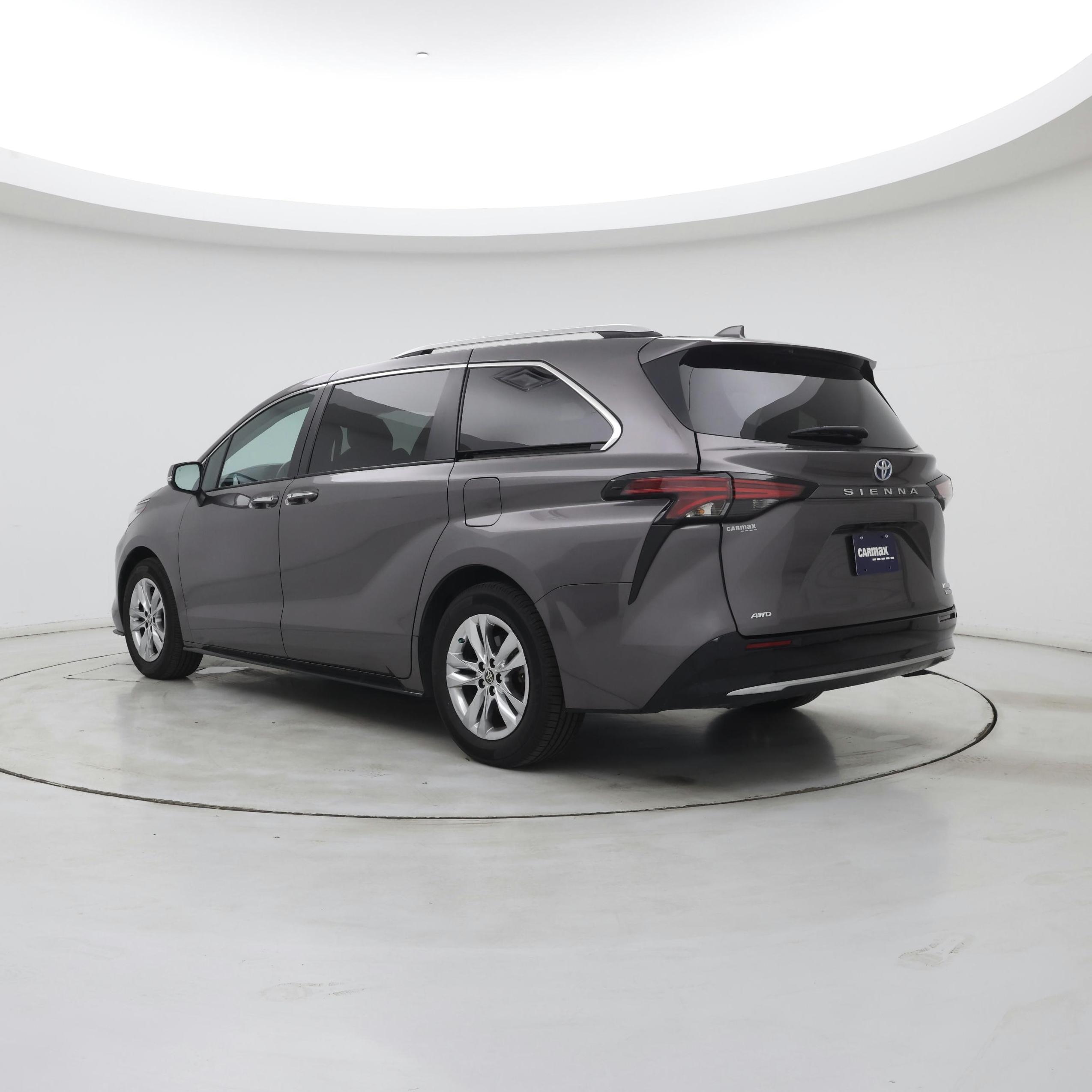 Thumbnail: 2024 Toyota Sienna - 2