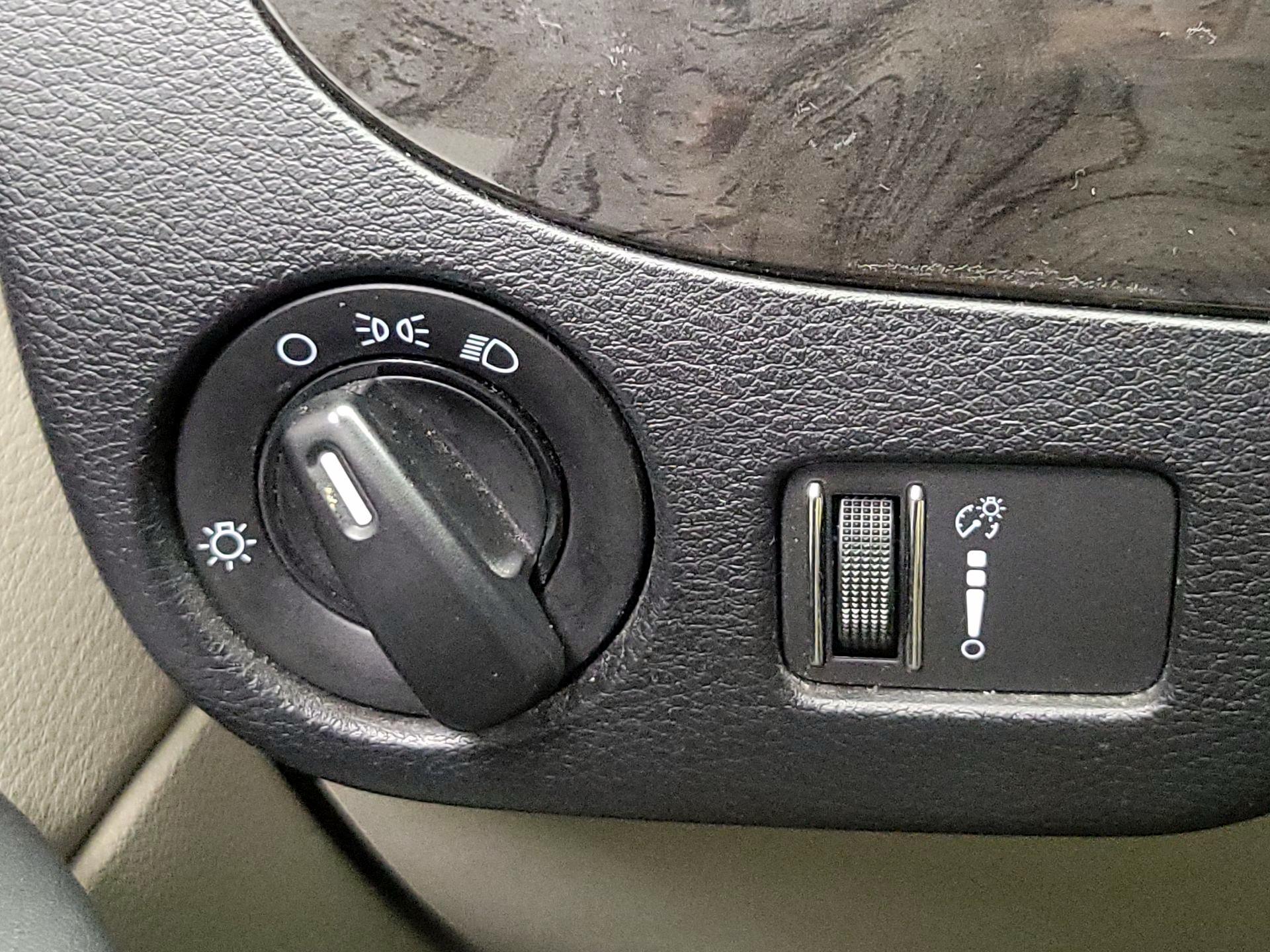 Thumbnail: 2018 Dodge Grand Caravan - 13