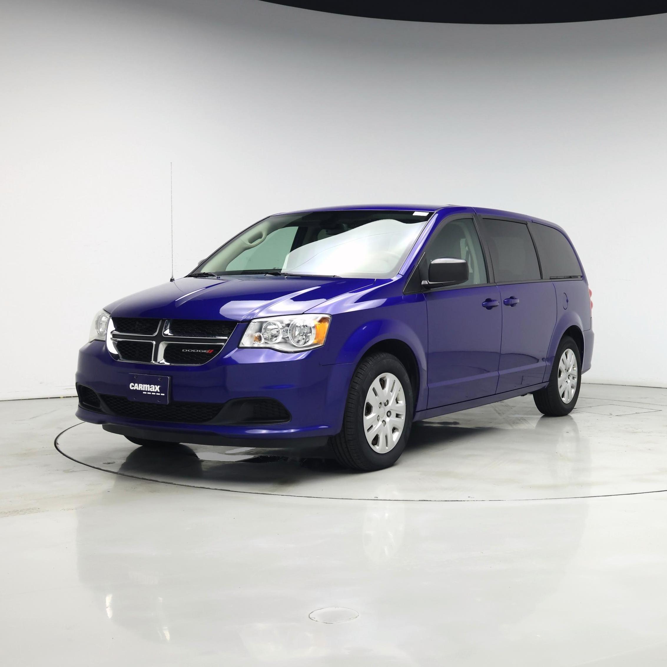 Thumbnail: 2018 Dodge Grand Caravan - 4