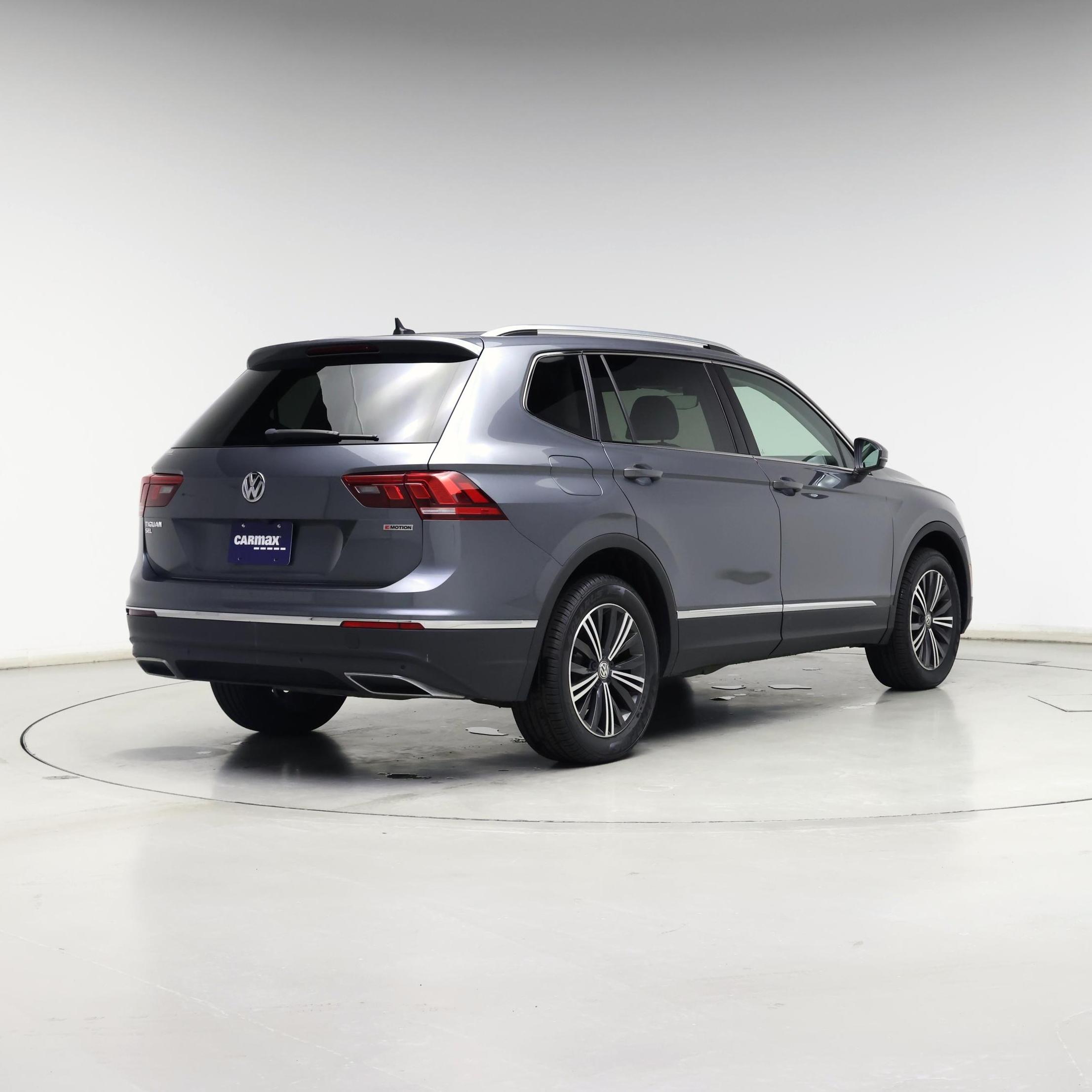 Thumbnail: 2019 Volkswagen Tiguan - 8
