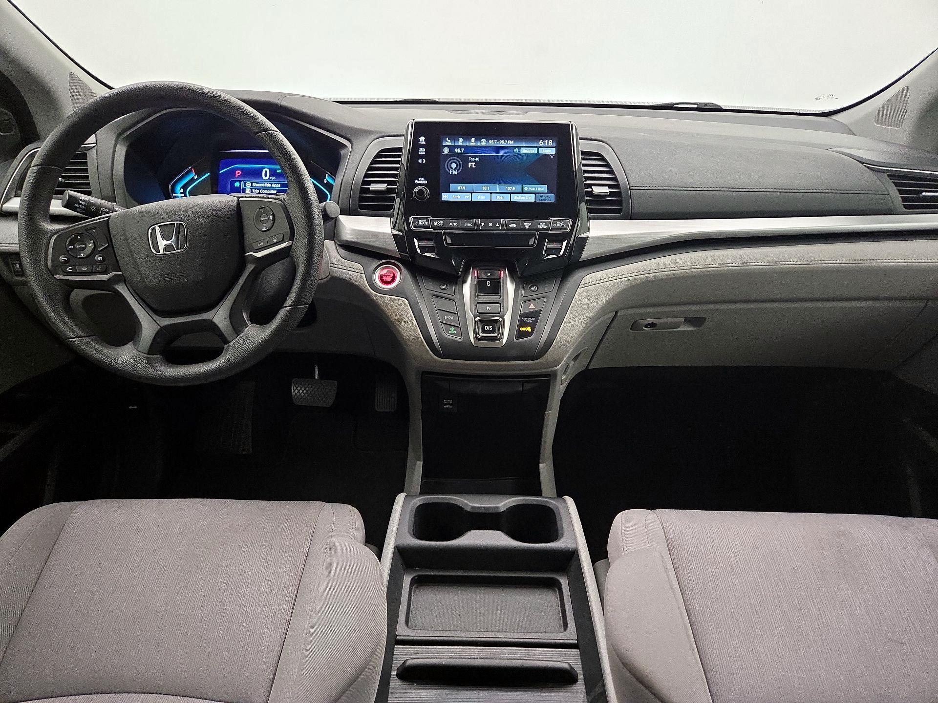 Thumbnail: 2018 Honda Odyssey - 9