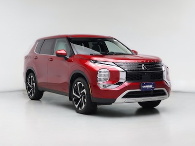 Red 2024 Mitsubishi Outlander SE