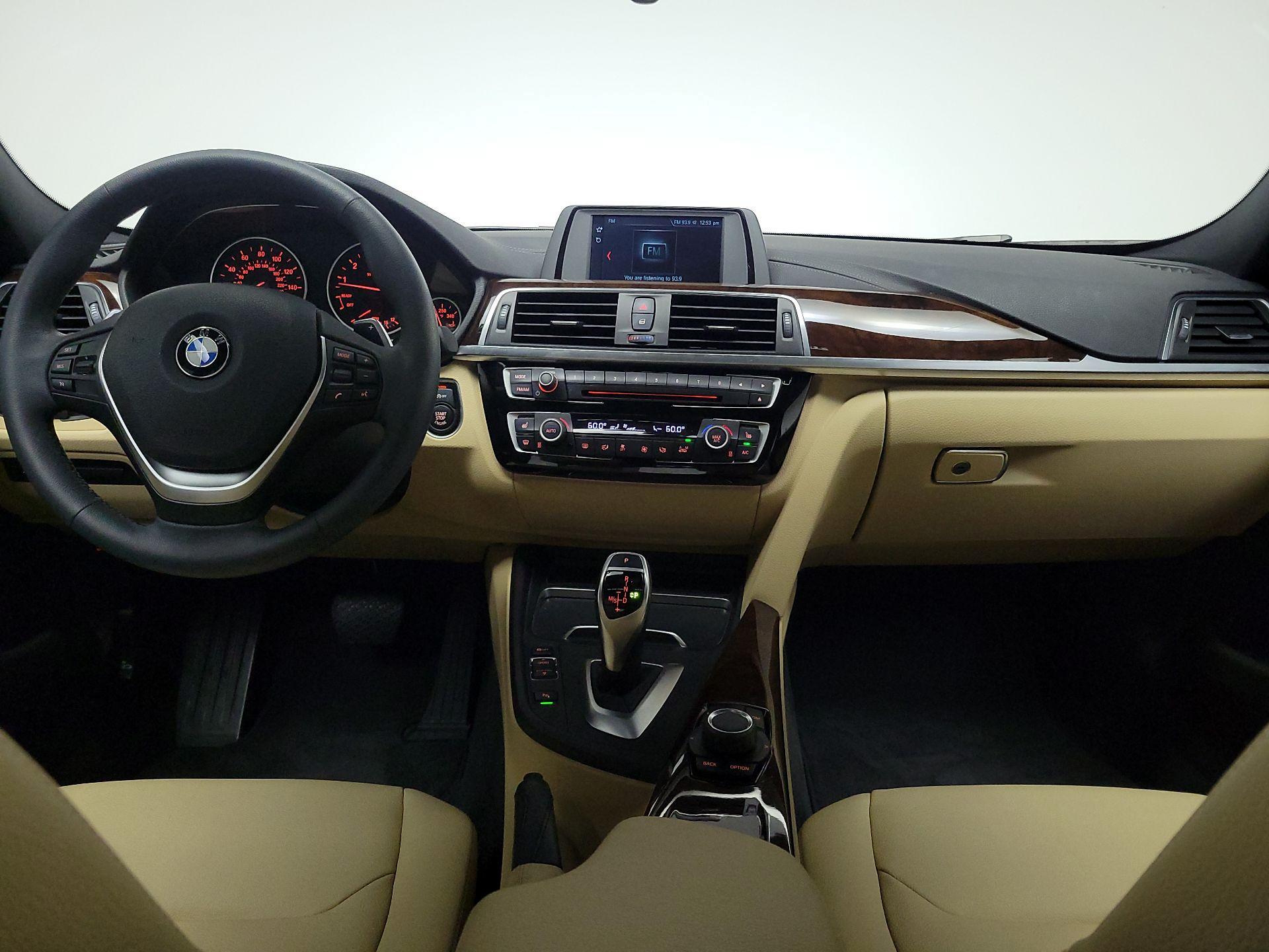 Thumbnail: 2018 BMW 3 Series - 9