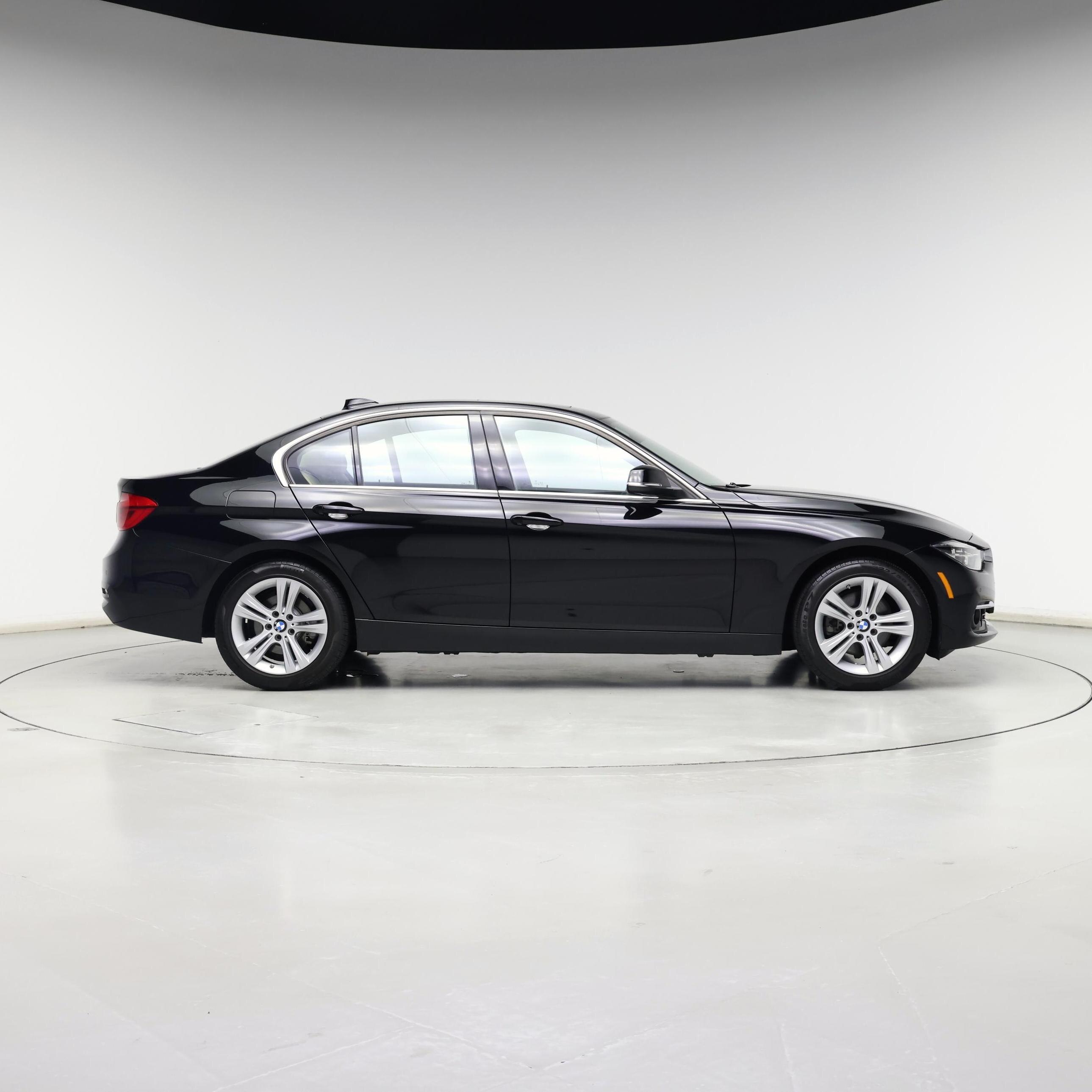 Thumbnail: 2018 BMW 3 Series - 7