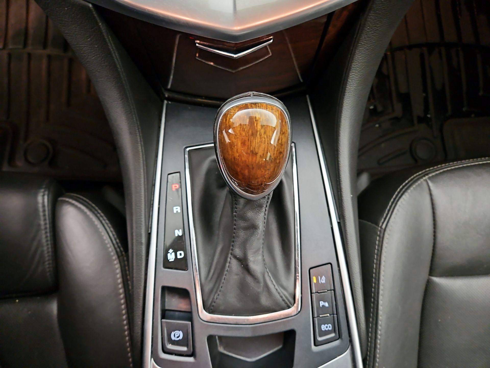 Thumbnail: 2015 Cadillac SRX - 18