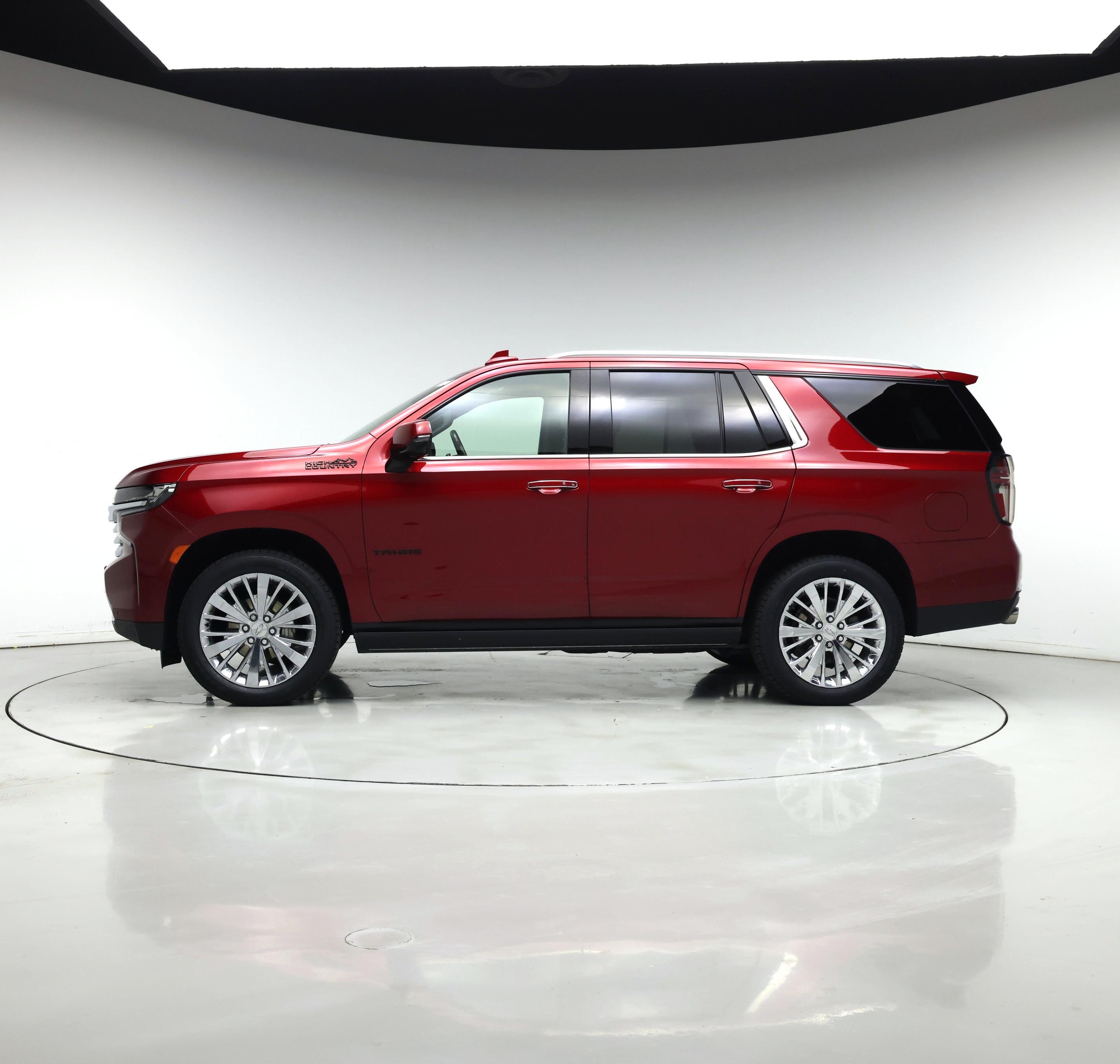 Thumbnail: 2021 Chevrolet Tahoe - 3