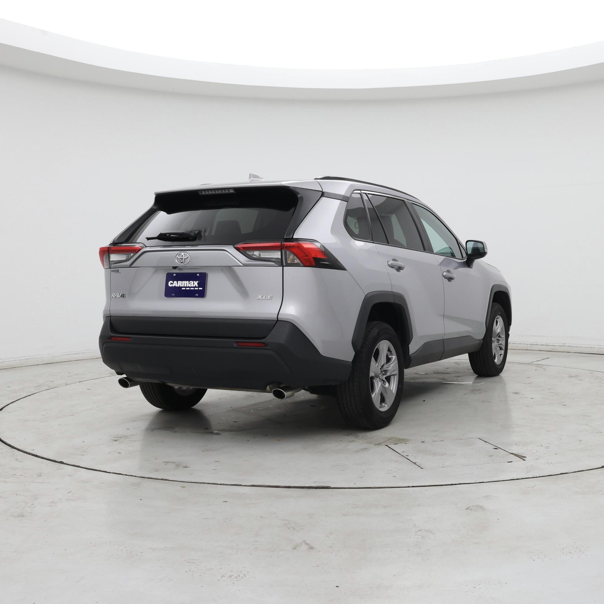 Thumbnail: 2024 Toyota RAV4 - 8