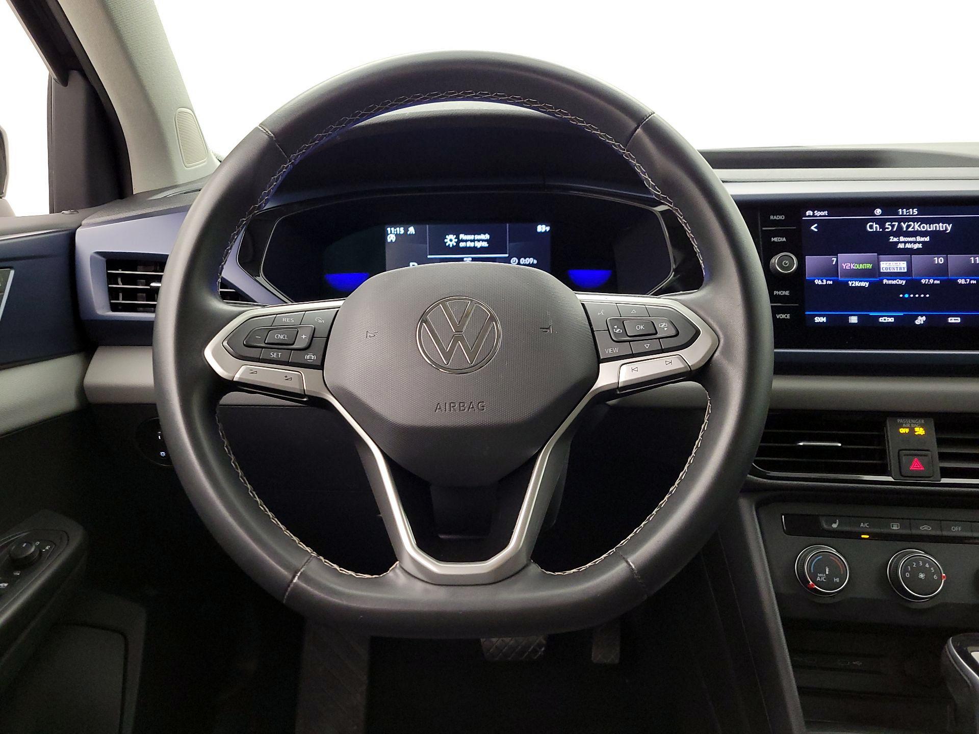 Thumbnail: 2022 Volkswagen Taos - 10