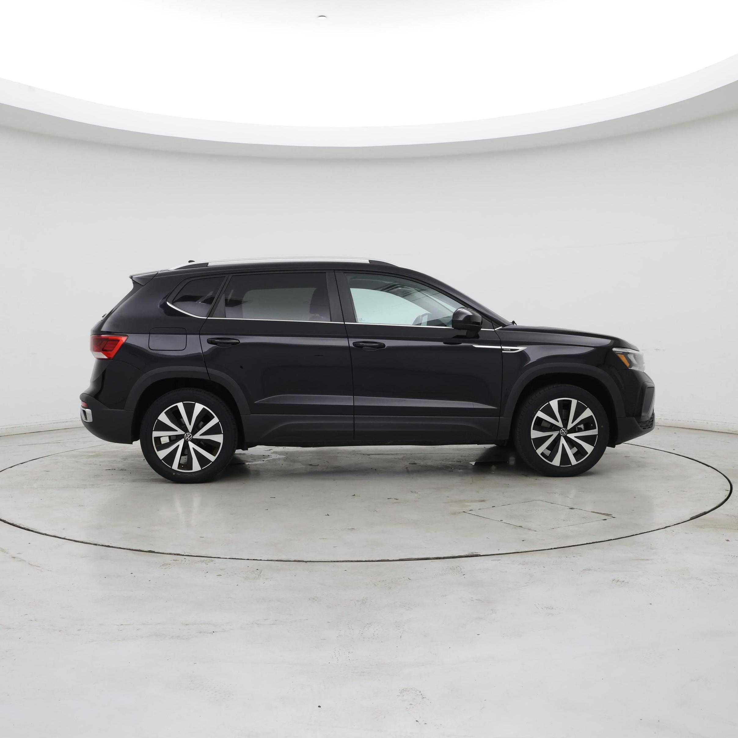 Thumbnail: 2022 Volkswagen Taos - 7
