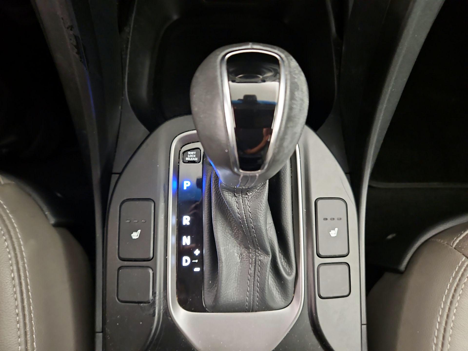 Thumbnail: 2017 Hyundai Santa Fe - 17