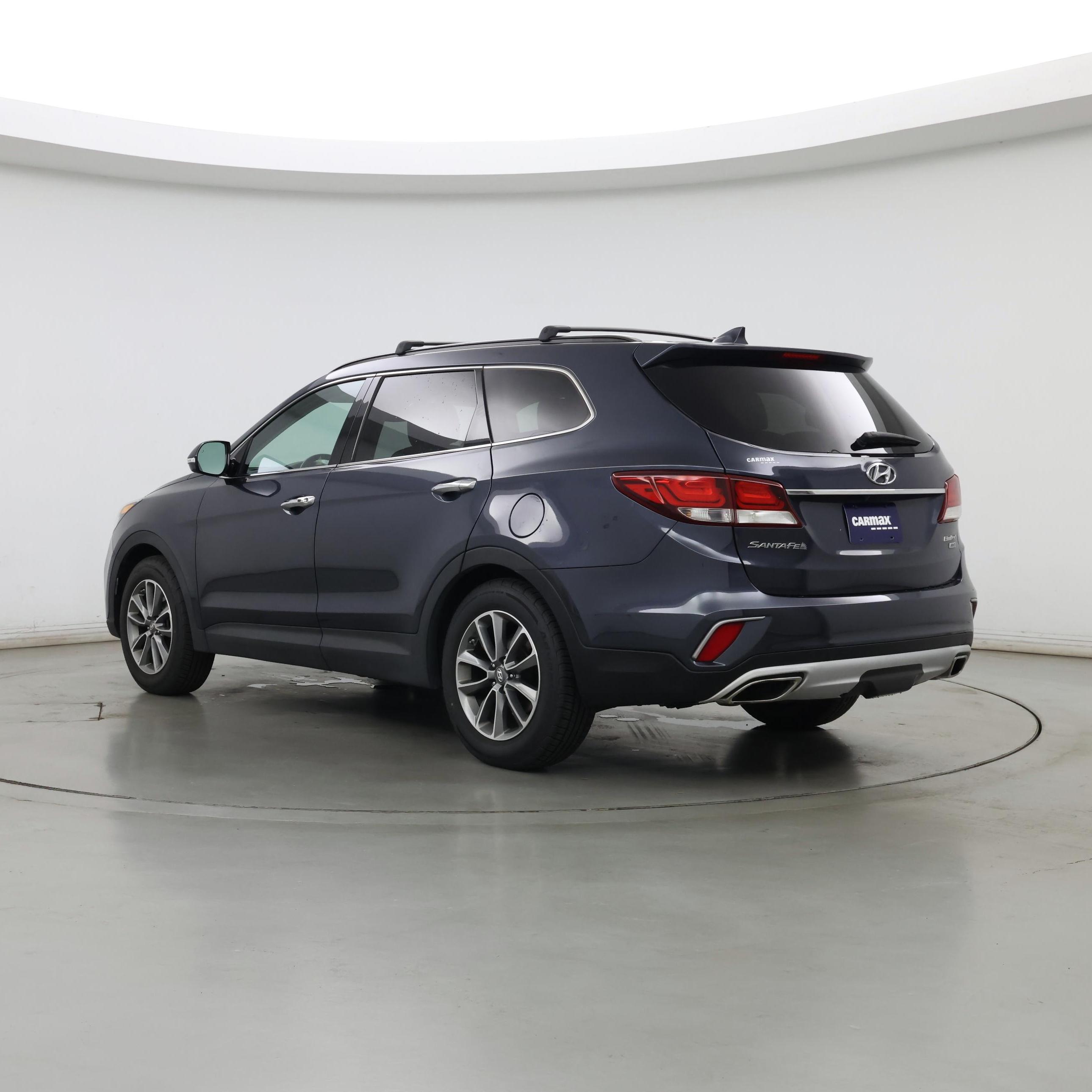 Thumbnail: 2017 Hyundai Santa Fe - 2