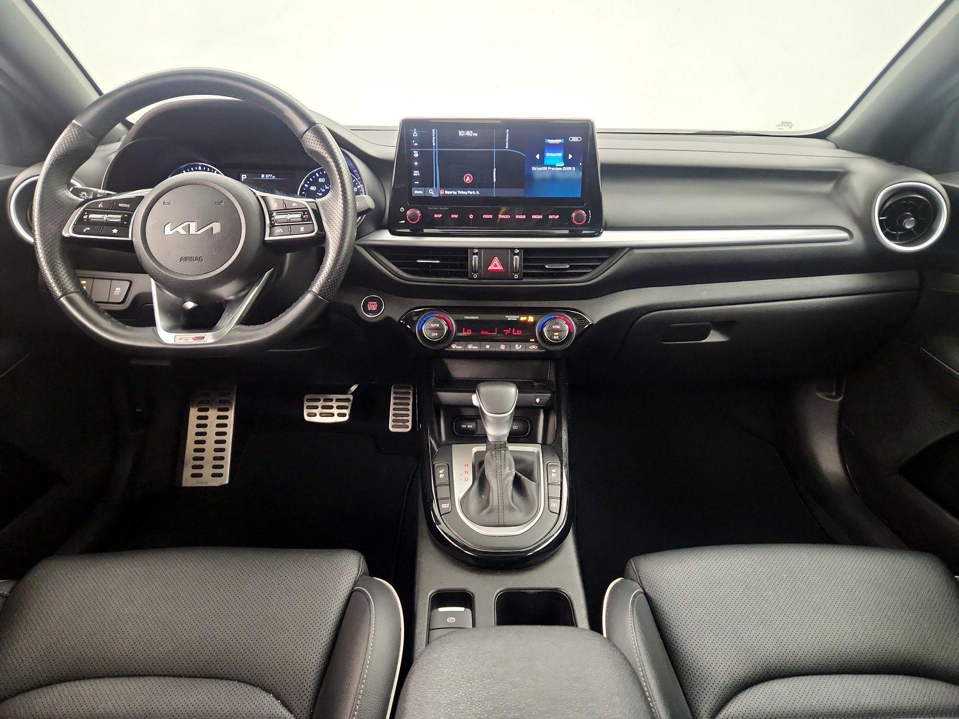 Thumbnail: 2023 Kia Forte - 9
