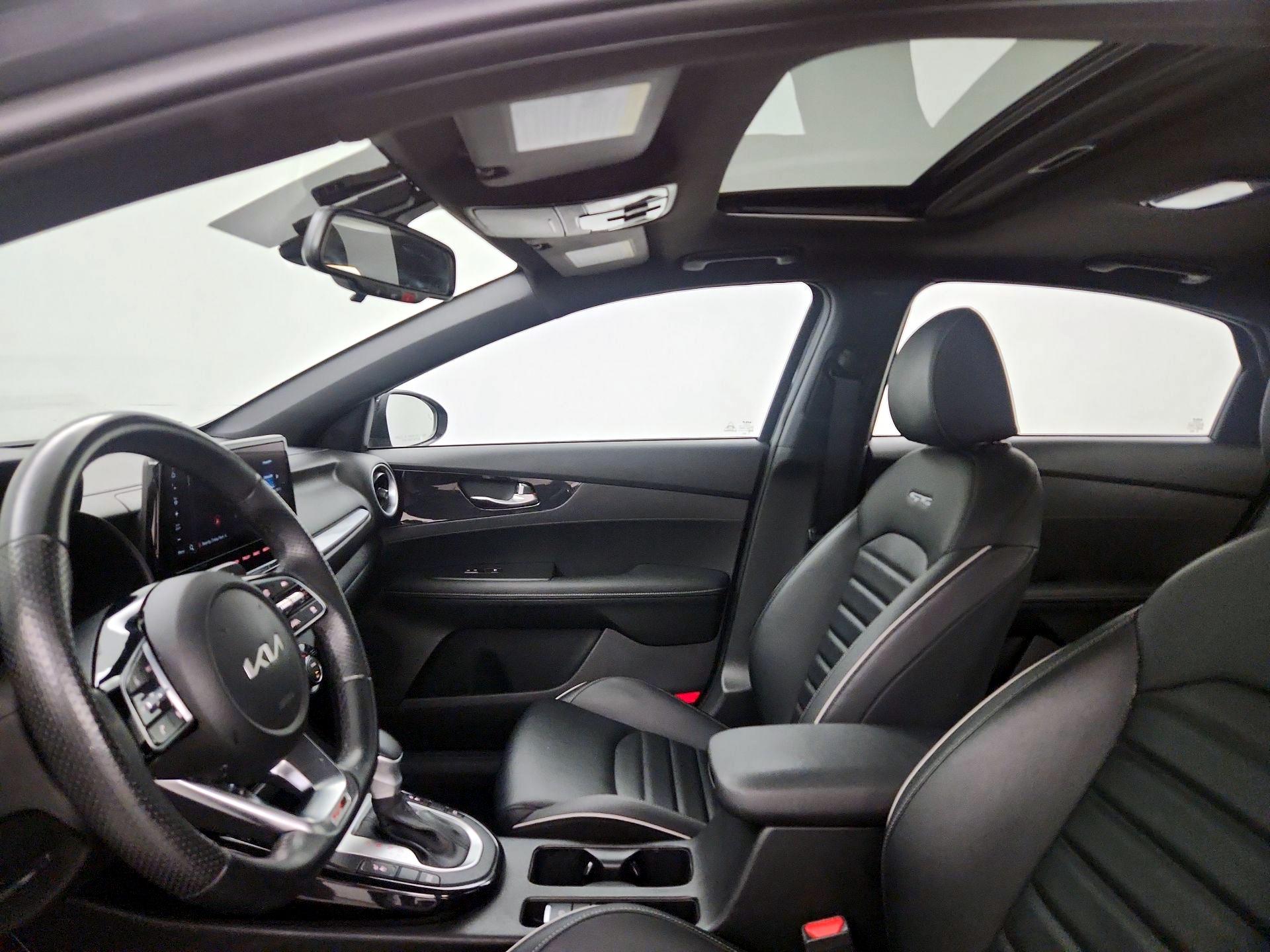 Thumbnail: 2023 Kia Forte - 20