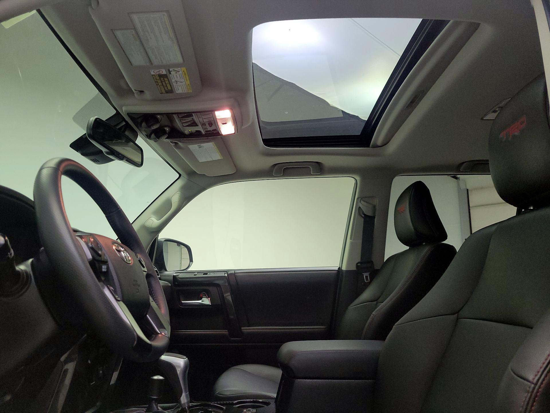 Thumbnail: 2020 Toyota 4Runner - 20