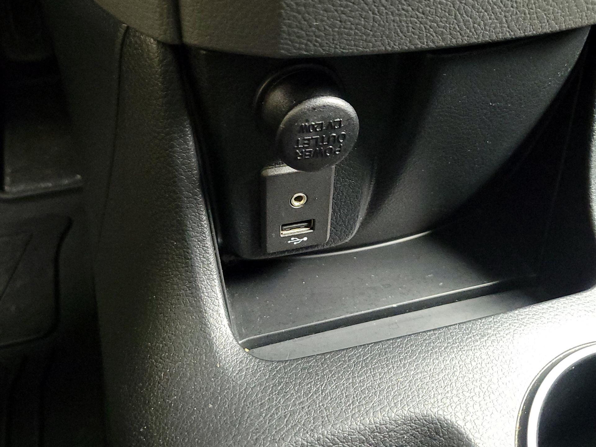 Thumbnail: 2015 Nissan NV200 - 19