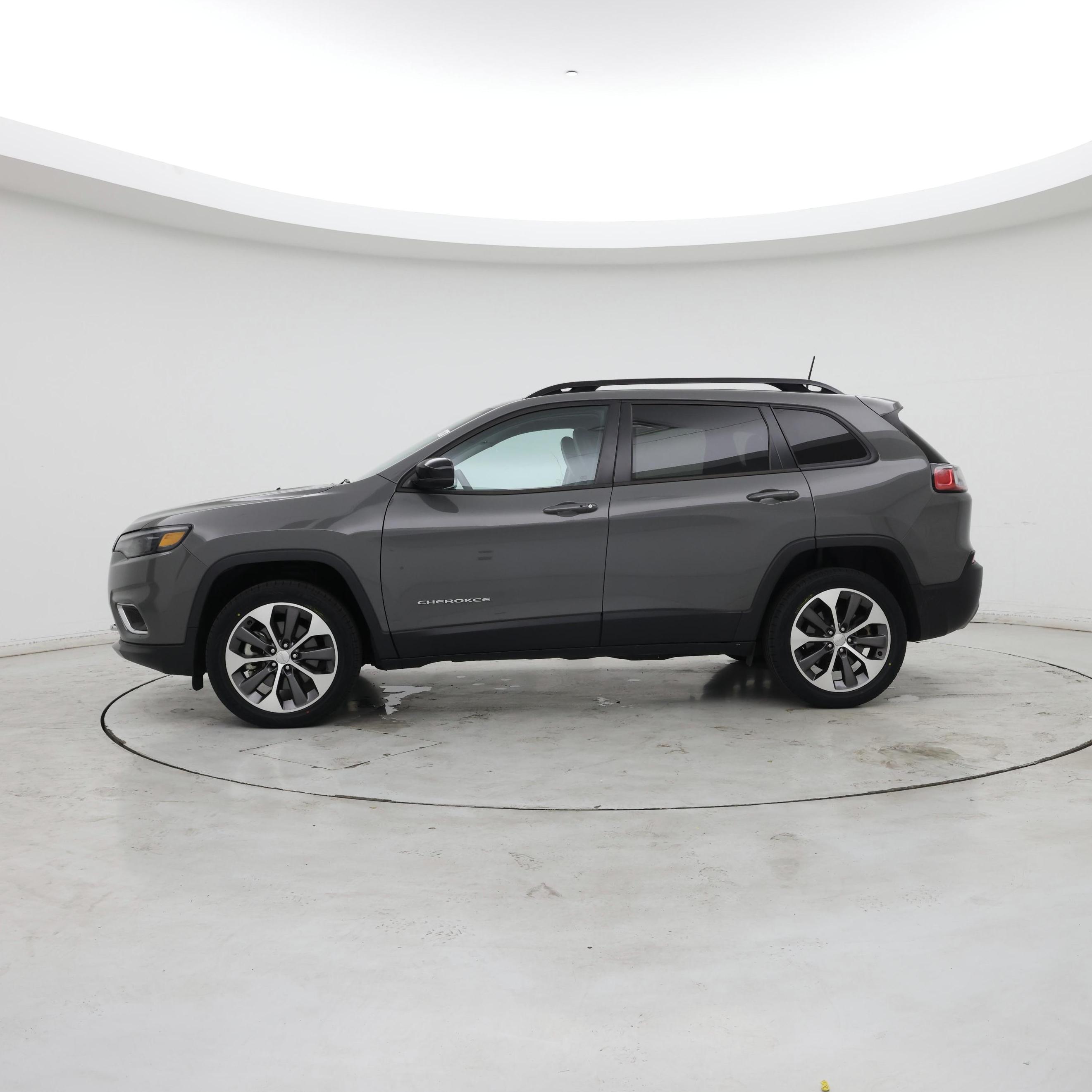 Thumbnail: 2022 Jeep Cherokee - 3