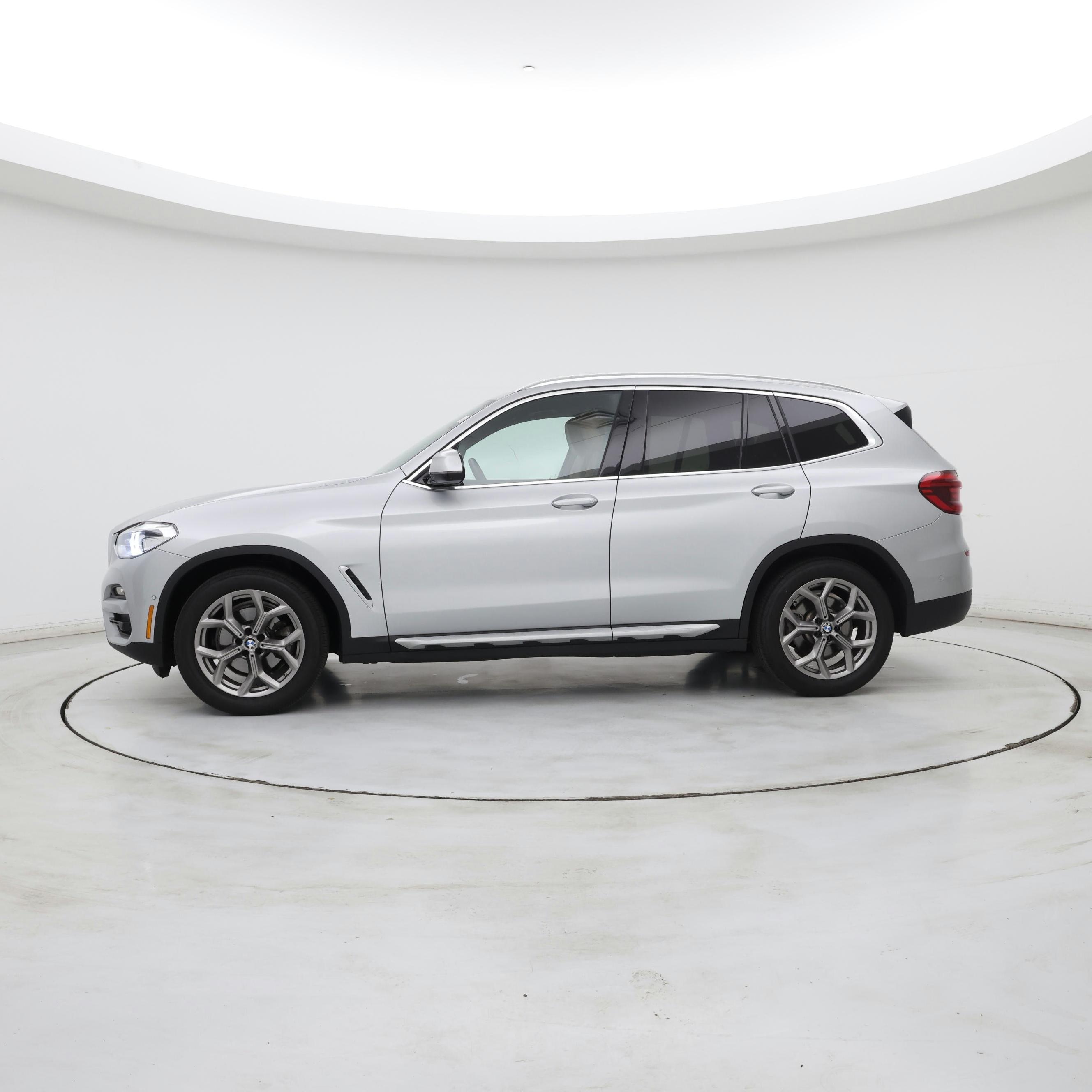 Thumbnail: 2021 BMW X3 - 3