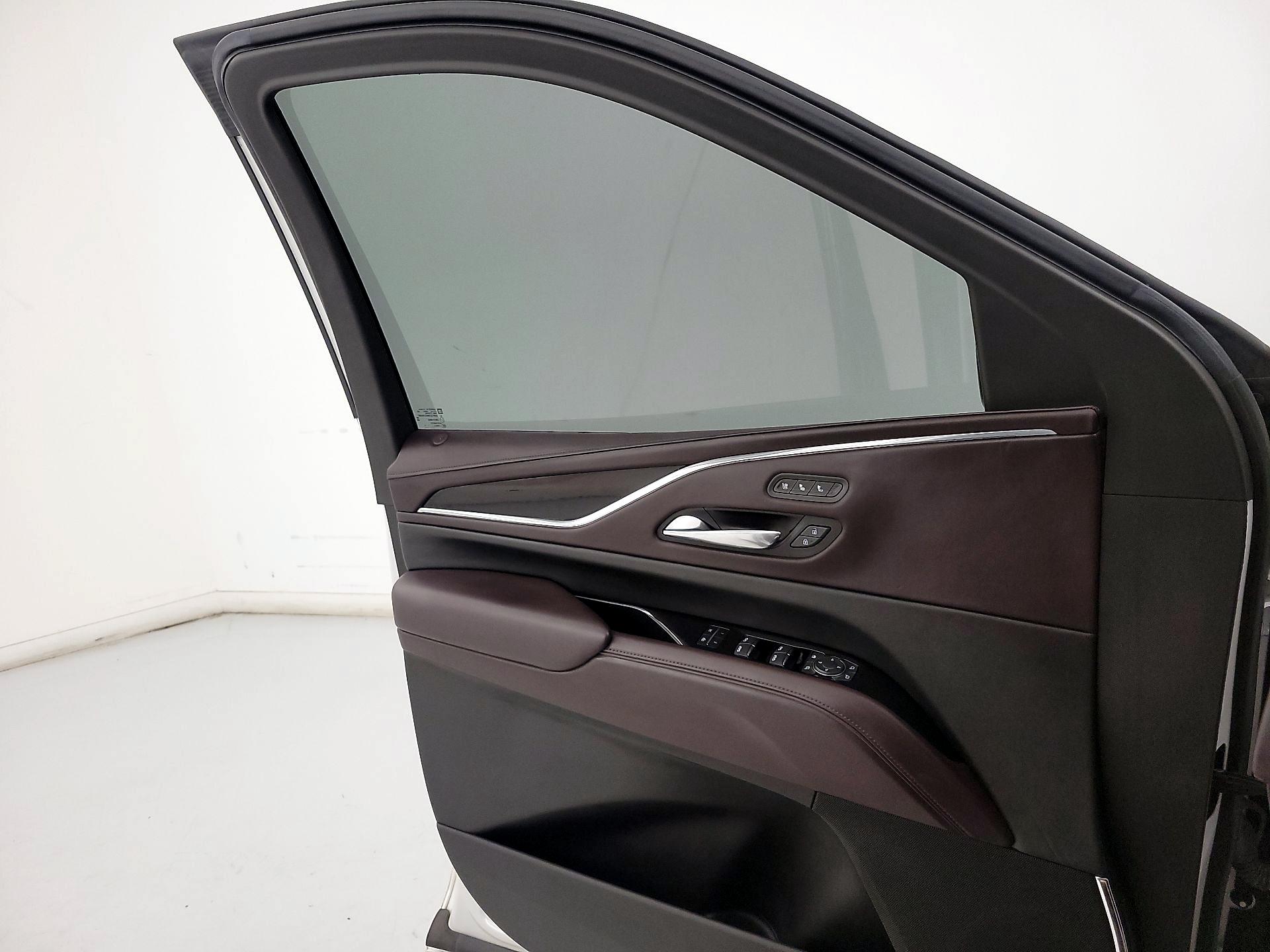 Thumbnail: 2021 Cadillac Escalade - 12