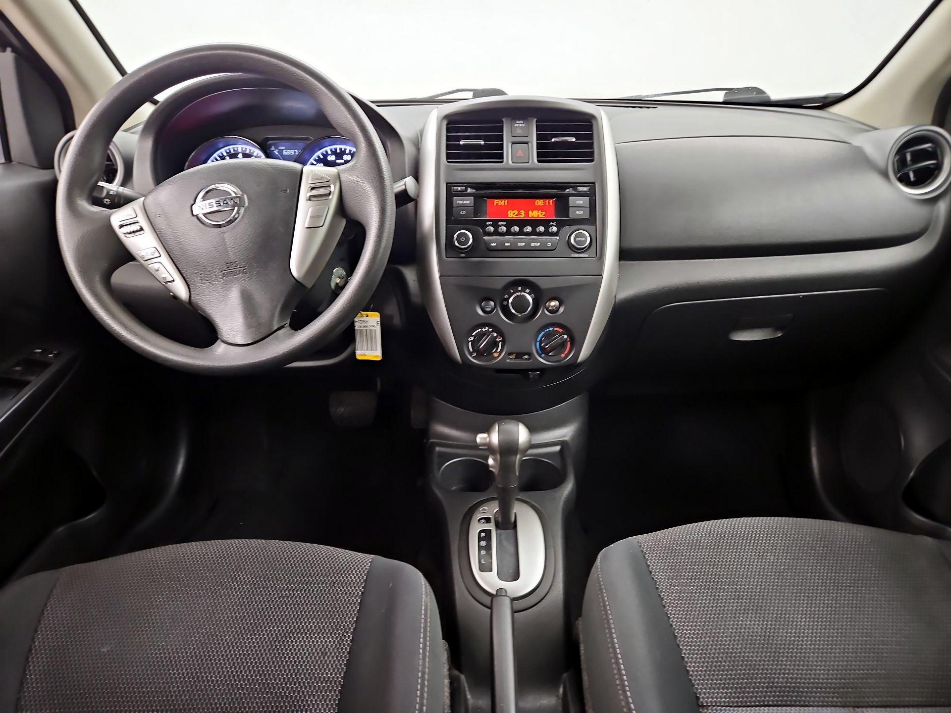 Thumbnail: 2016 Nissan Versa - 9