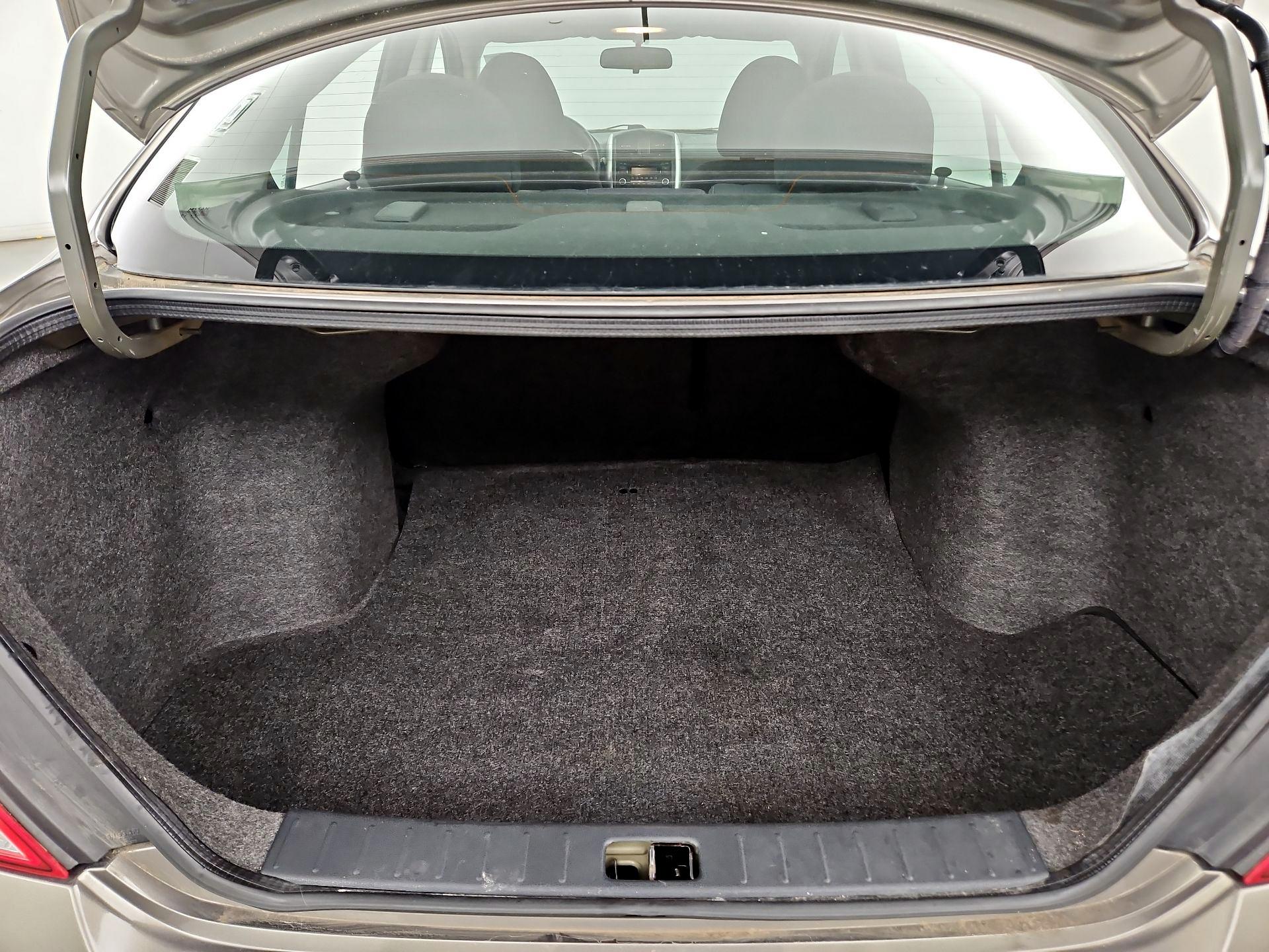 Thumbnail: 2016 Nissan Versa - 19