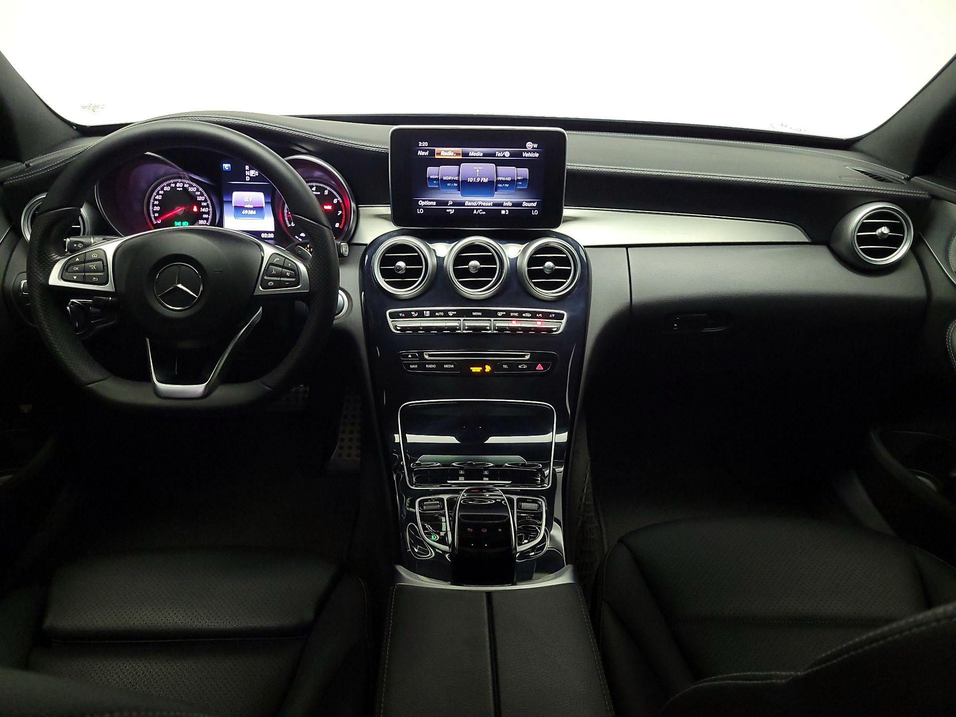 Thumbnail: 2015 Mercedes-Benz C-Class - 9