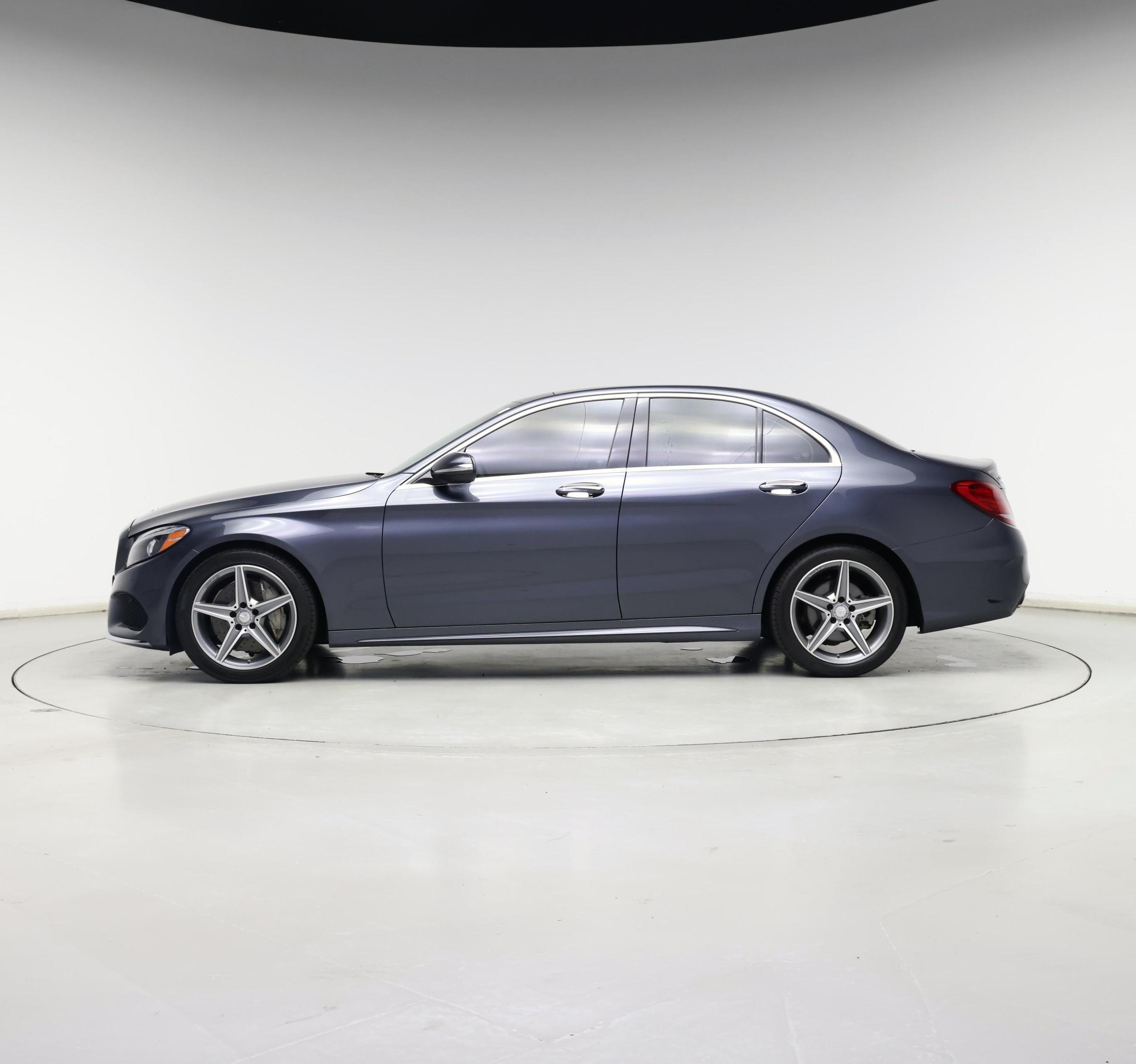 Thumbnail: 2015 Mercedes-Benz C-Class - 3