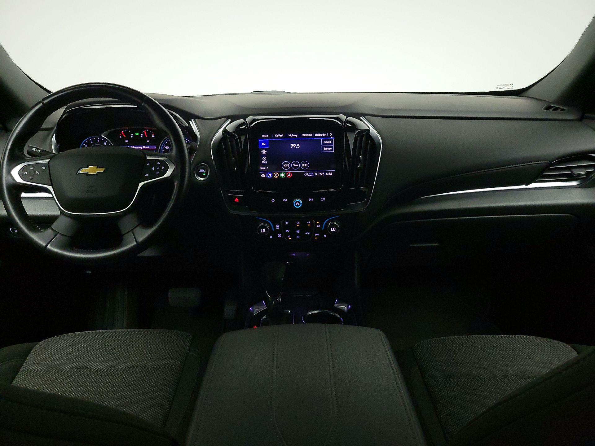 Thumbnail: 2022 Chevrolet Traverse - 9